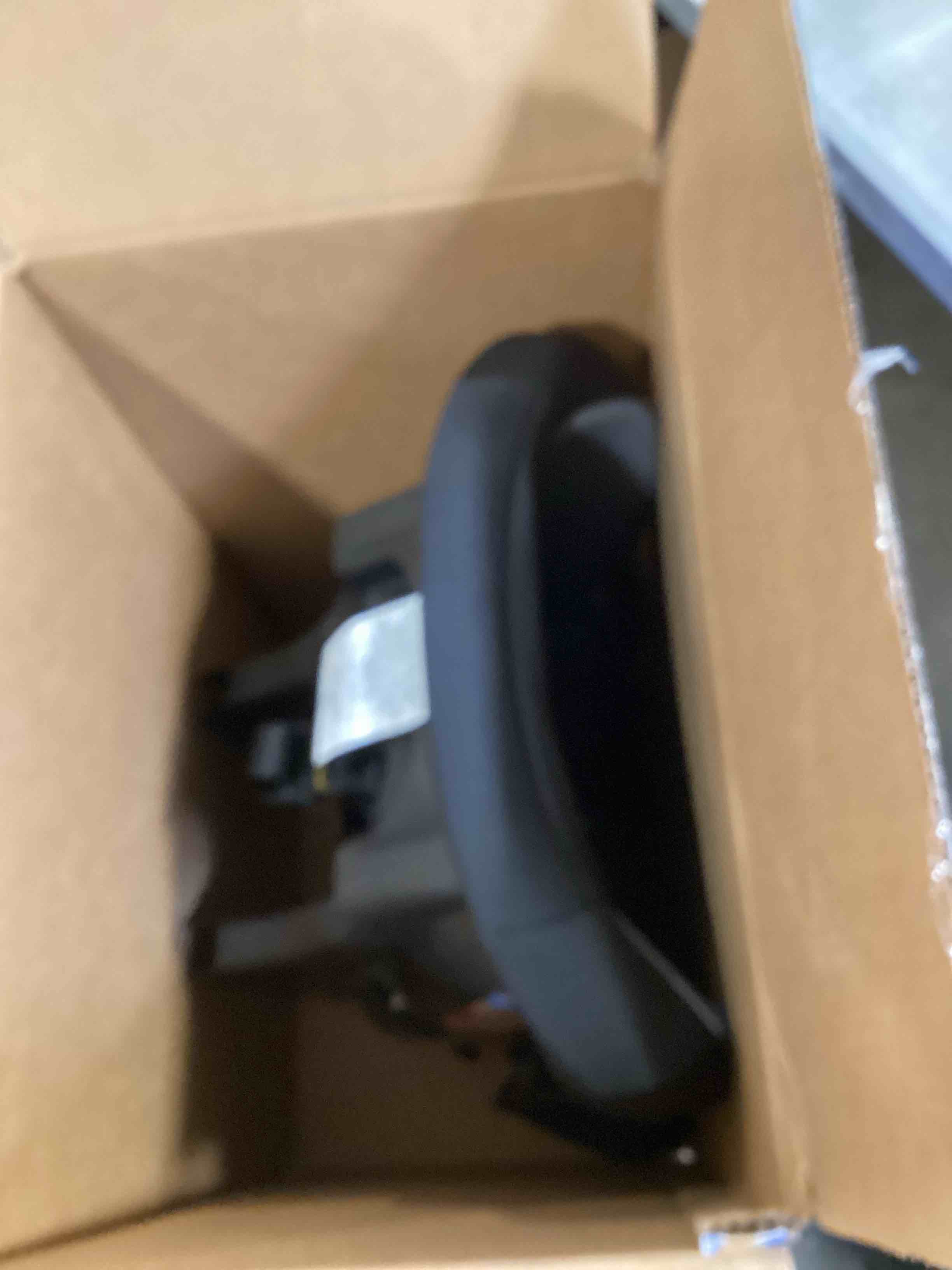 https://s3.amazonaws.com/lotting-images-prod/bidfta/PPE1724424_1747242066042.jpeg