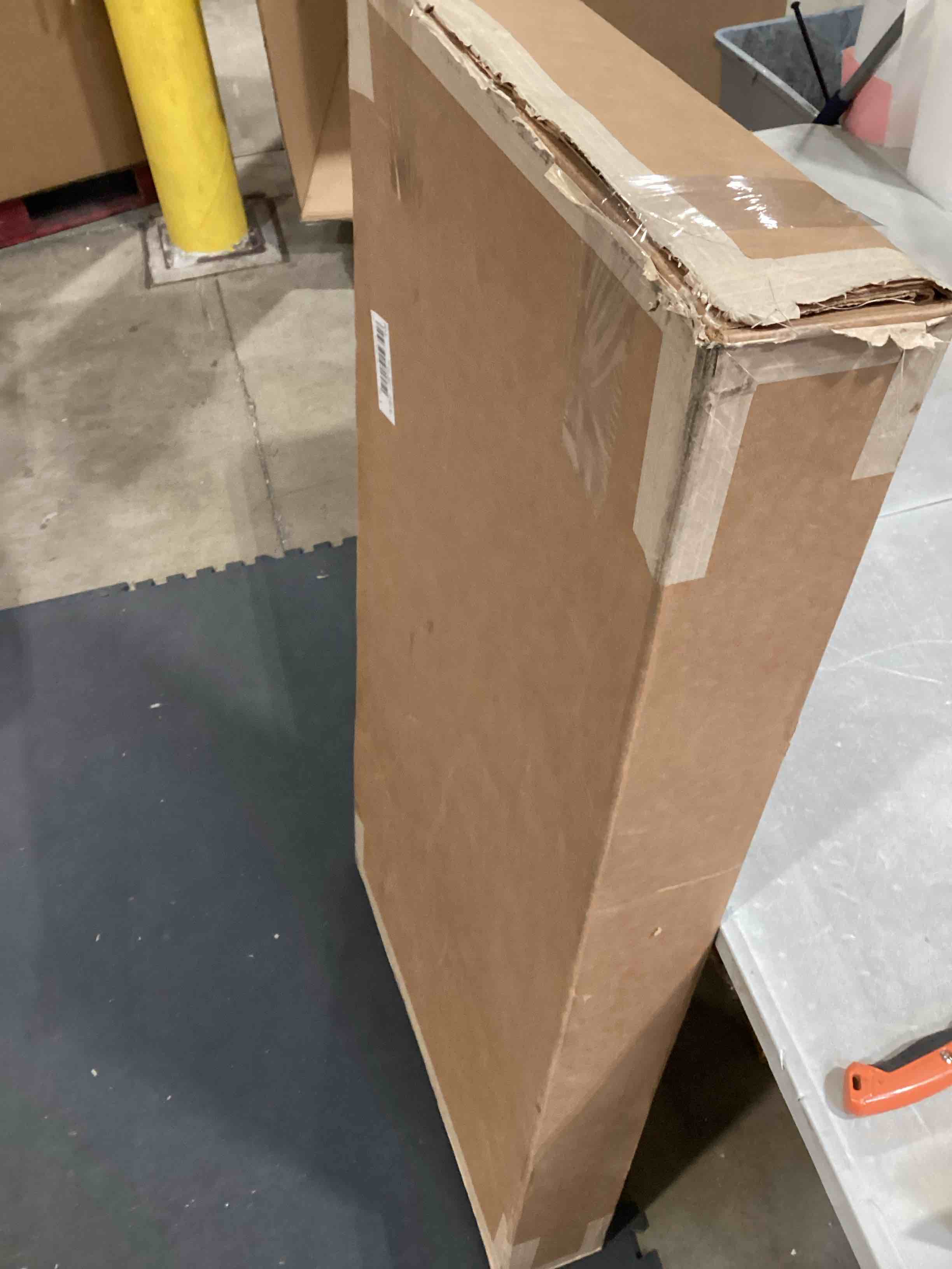 https://s3.amazonaws.com/lotting-images-prod/bidfta/PPE1725811_1748352119948.jpeg