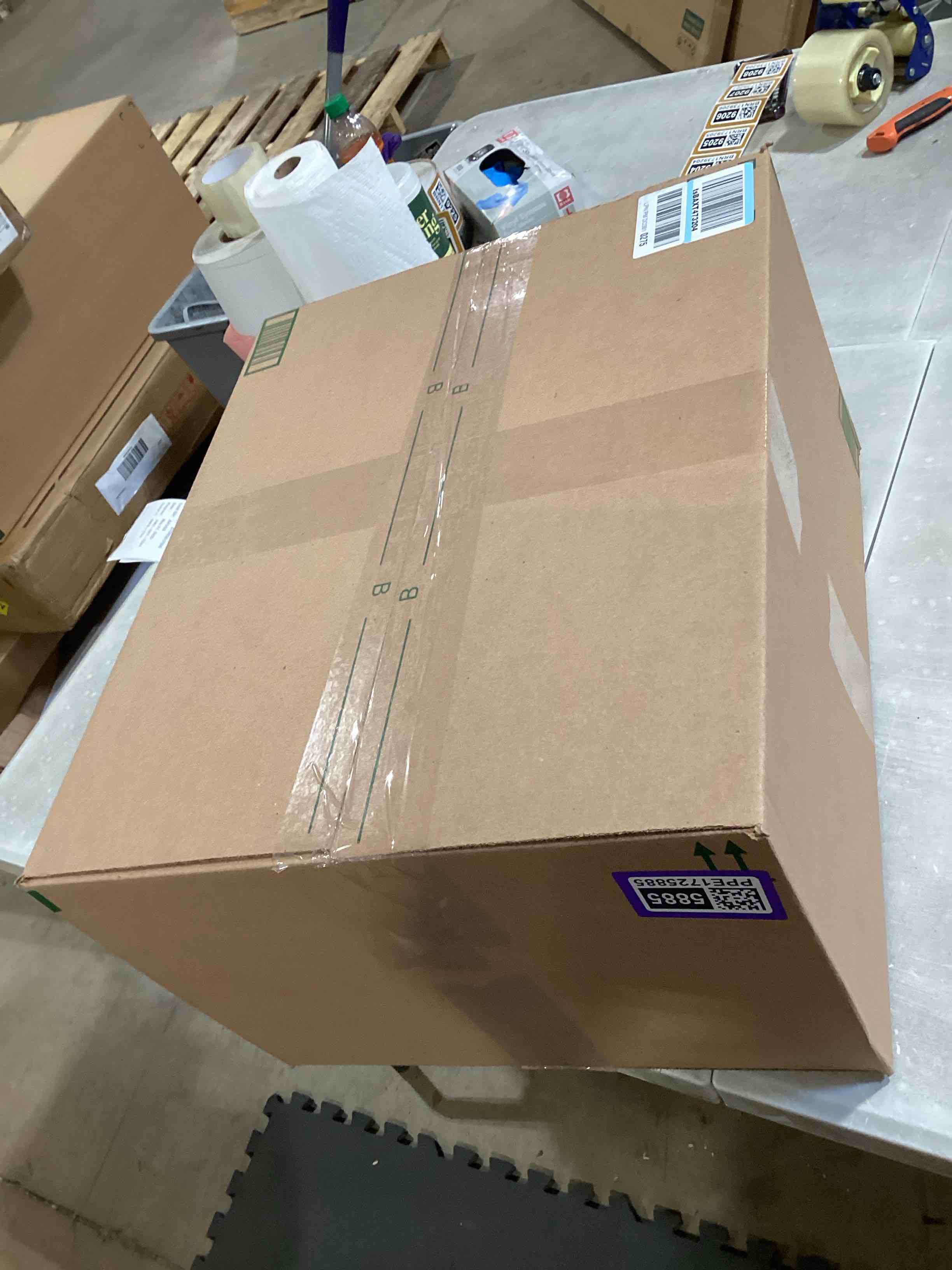 https://s3.amazonaws.com/lotting-images-prod/bidfta/PPE1725885_1748367760776.jpeg