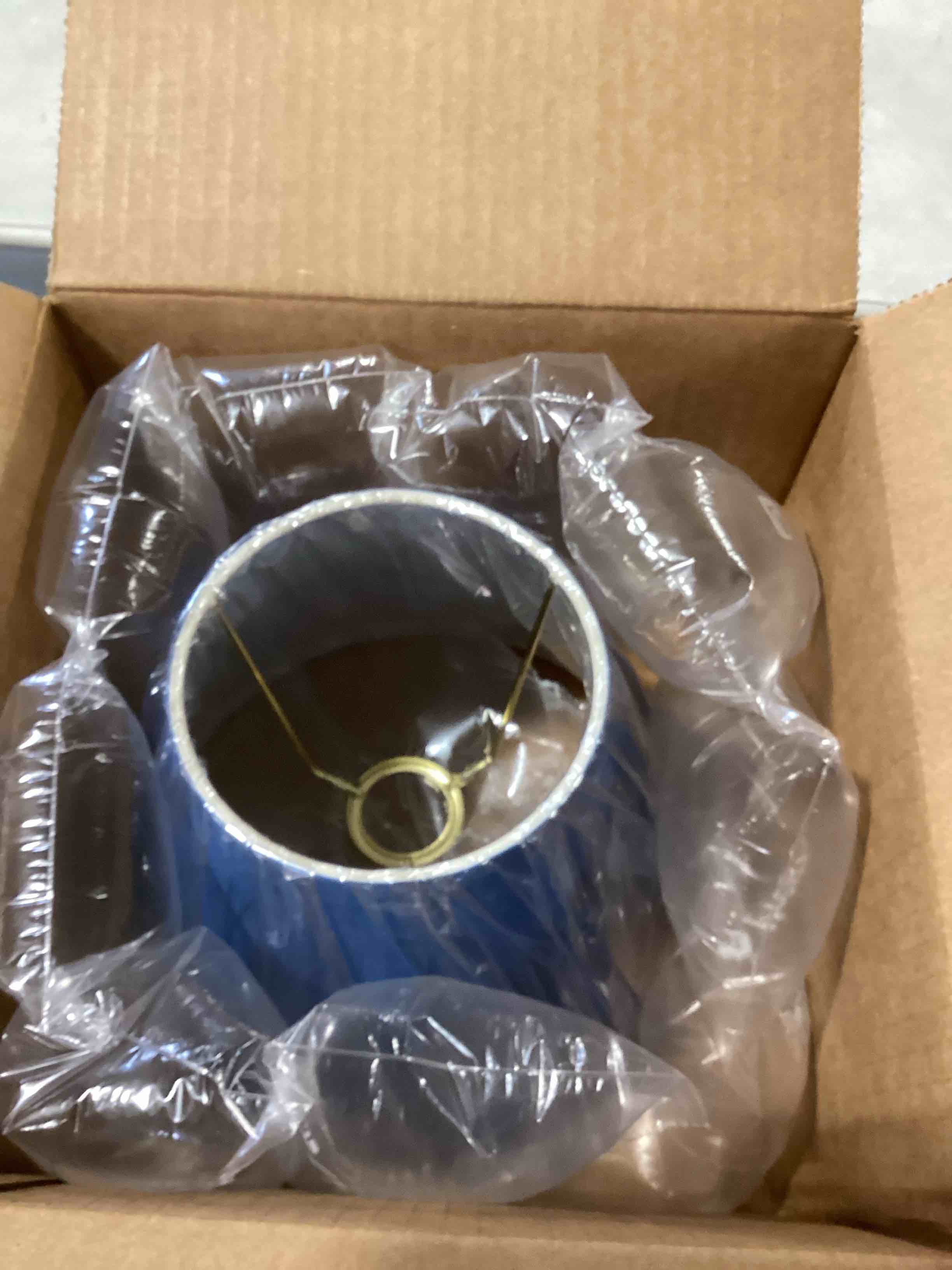 https://s3.amazonaws.com/lotting-images-prod/bidfta/PPE1726254_1745435261990.jpeg