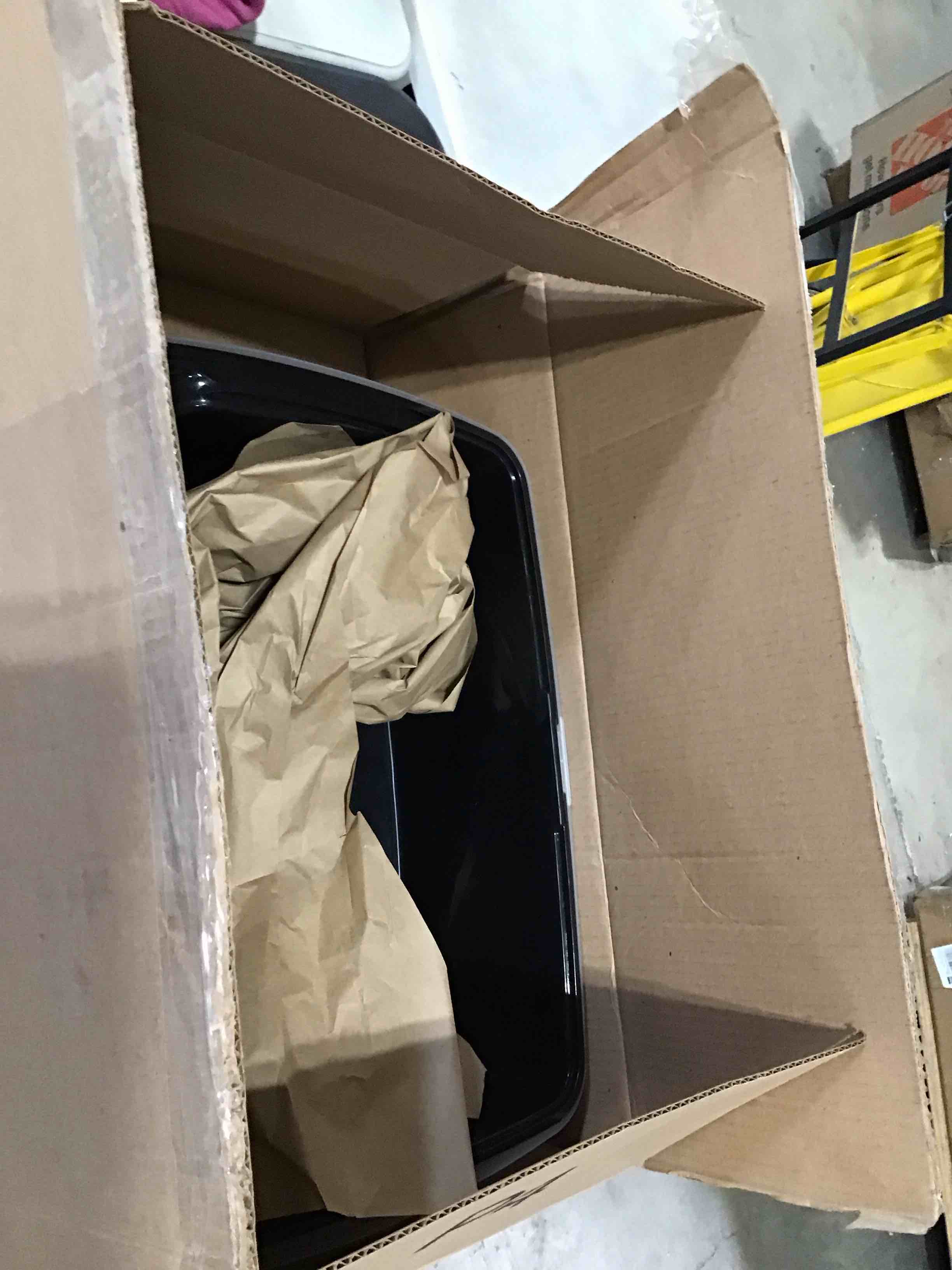 https://s3.amazonaws.com/lotting-images-prod/bidfta/PPE1726378_1745521304887.jpeg
