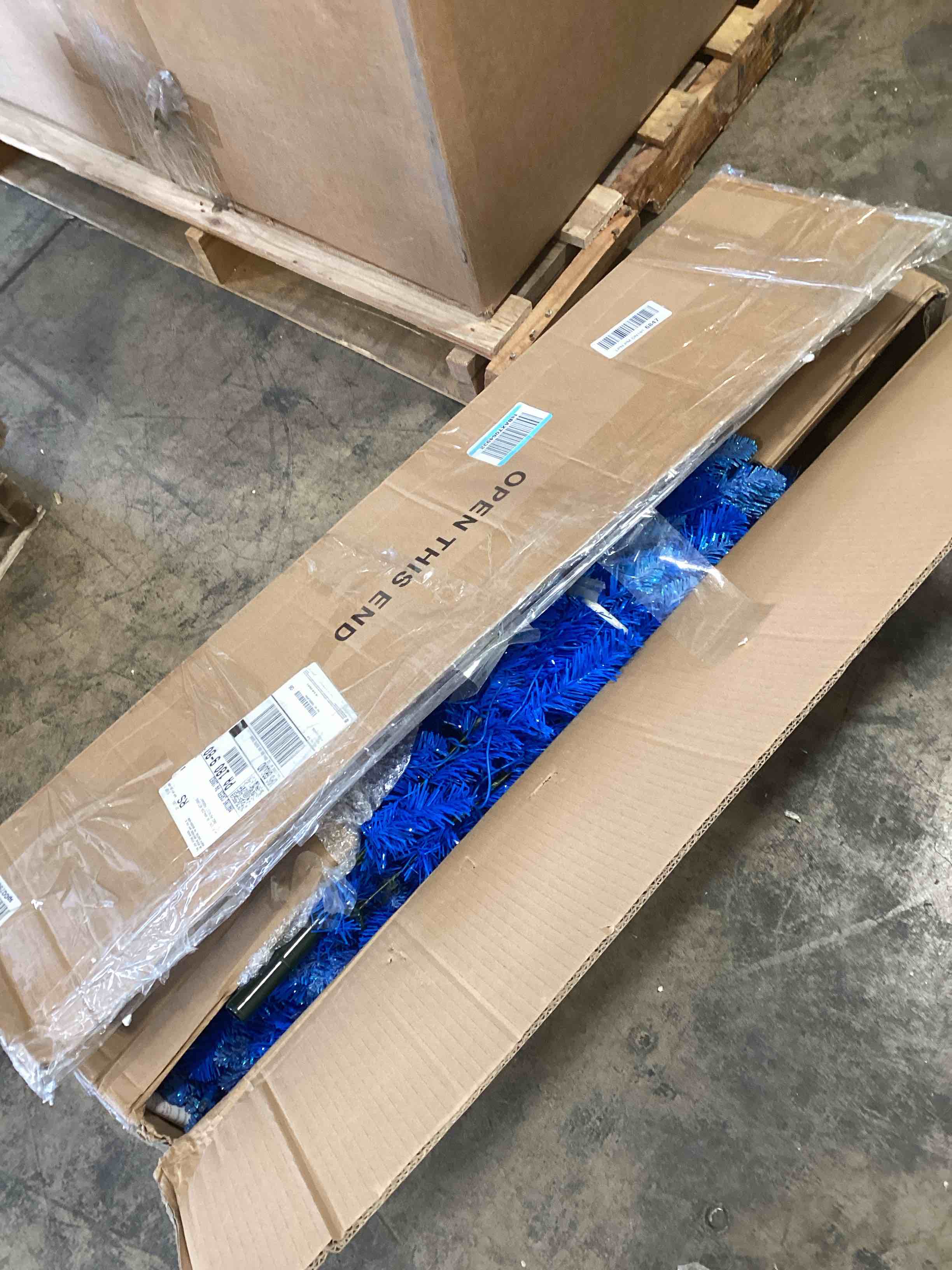 https://s3.amazonaws.com/lotting-images-prod/bidfta/PPE1726589_1745868324911.jpeg