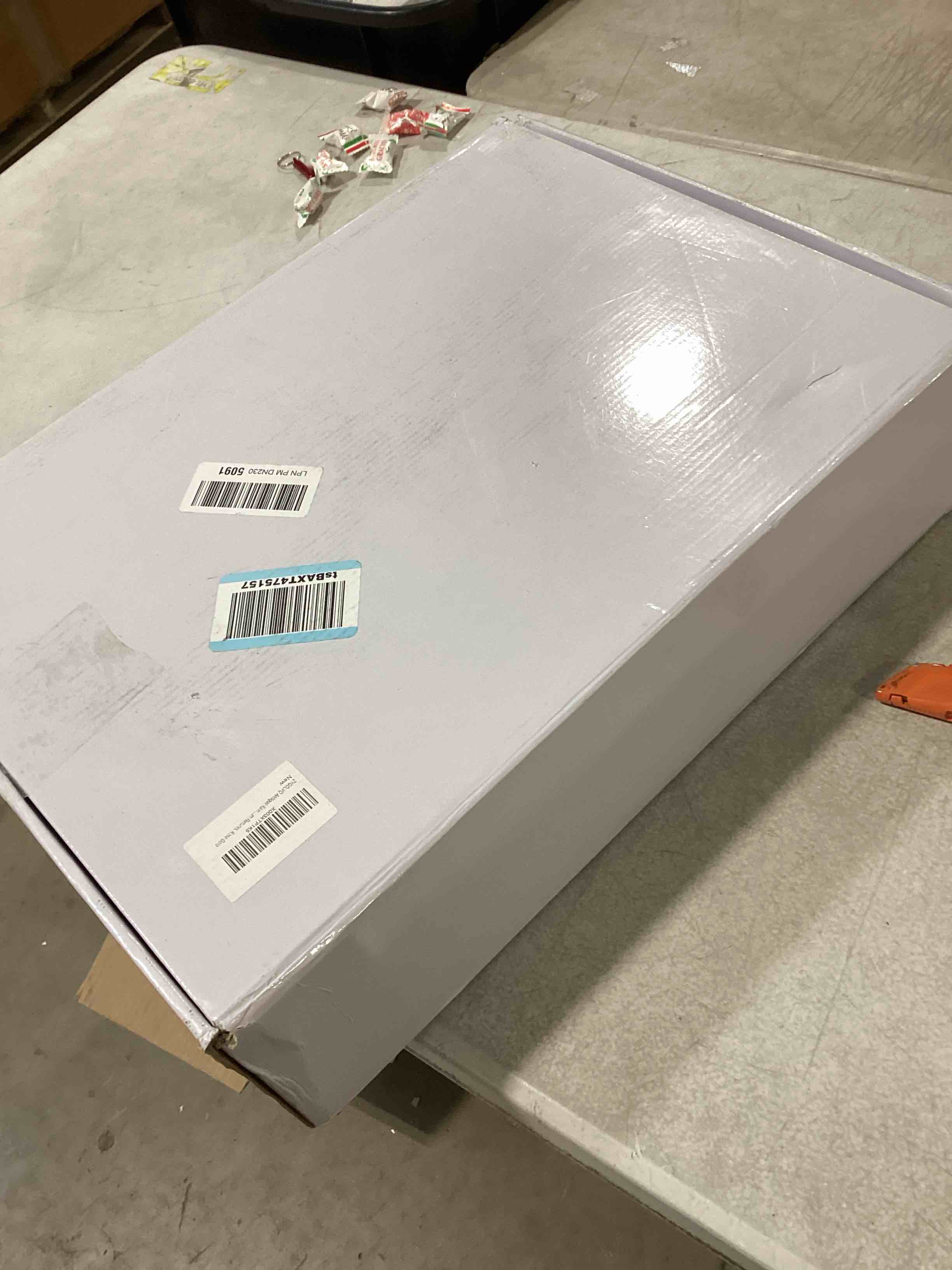 https://s3.amazonaws.com/lotting-images-prod/bidfta/PPE1727147_1747155662040.jpeg