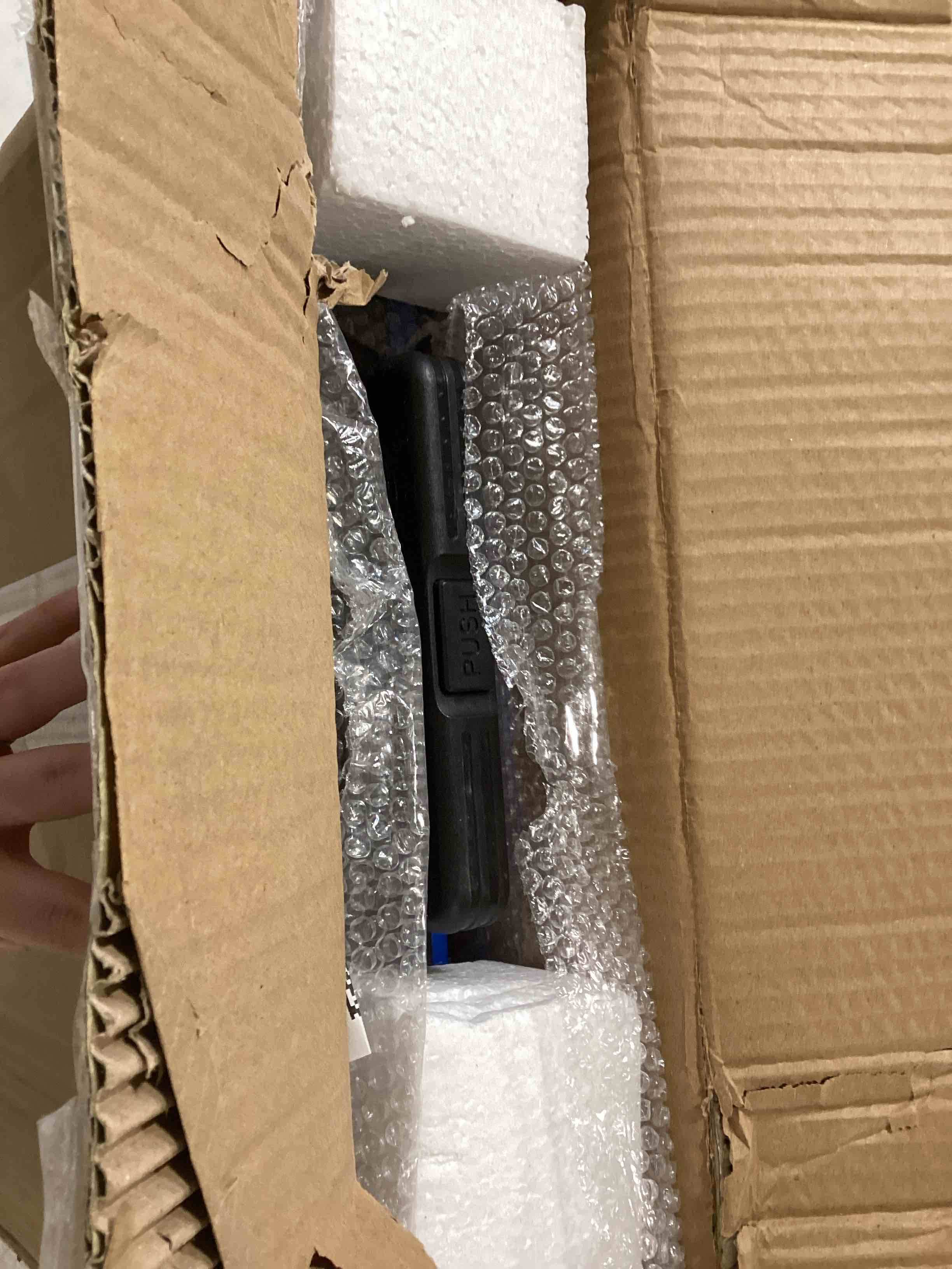 https://s3.amazonaws.com/lotting-images-prod/bidfta/PPE1727169_1747158200281.jpeg
