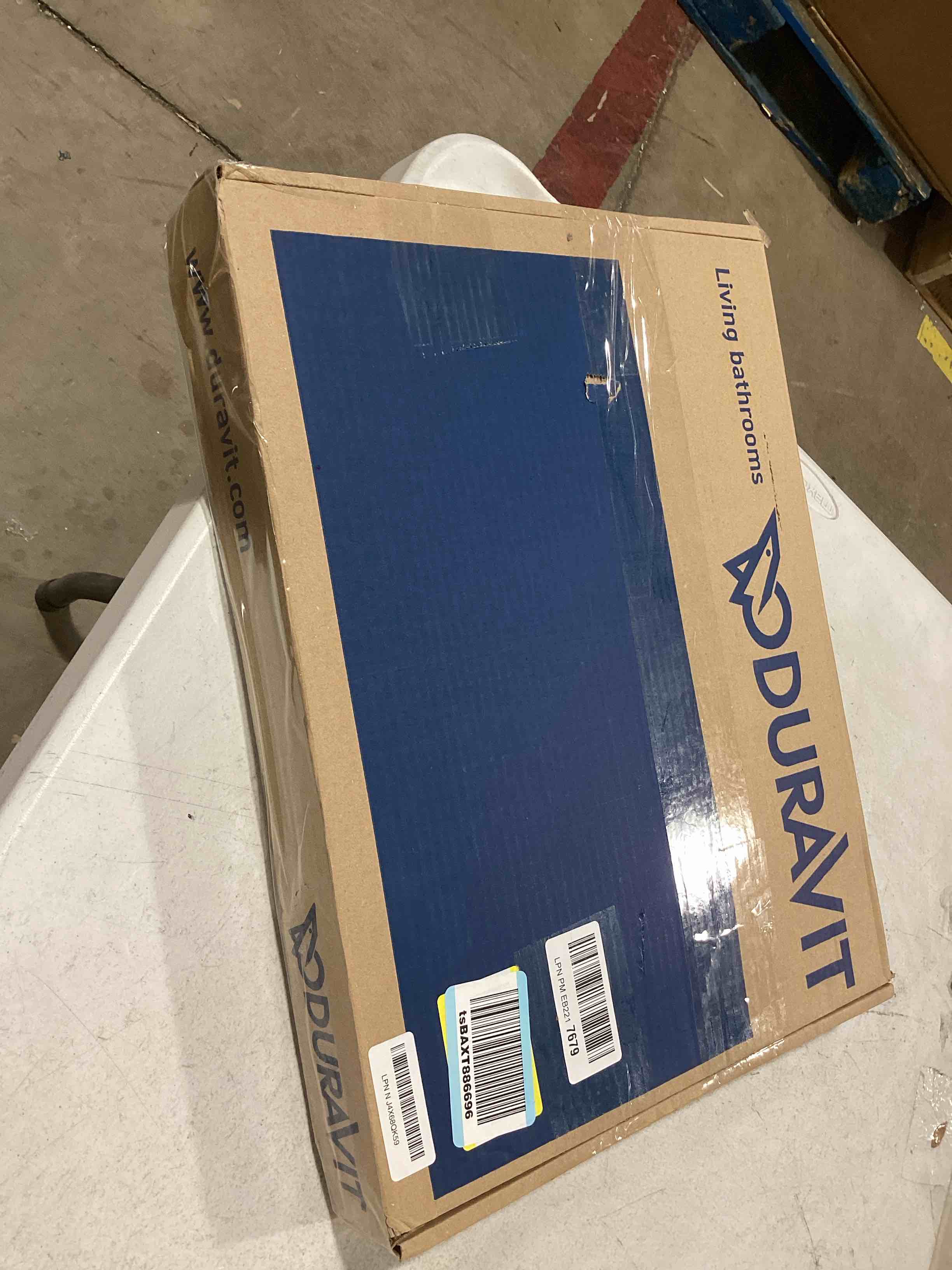 https://s3.amazonaws.com/lotting-images-prod/bidfta/PPE1727393_1747310992176.jpeg