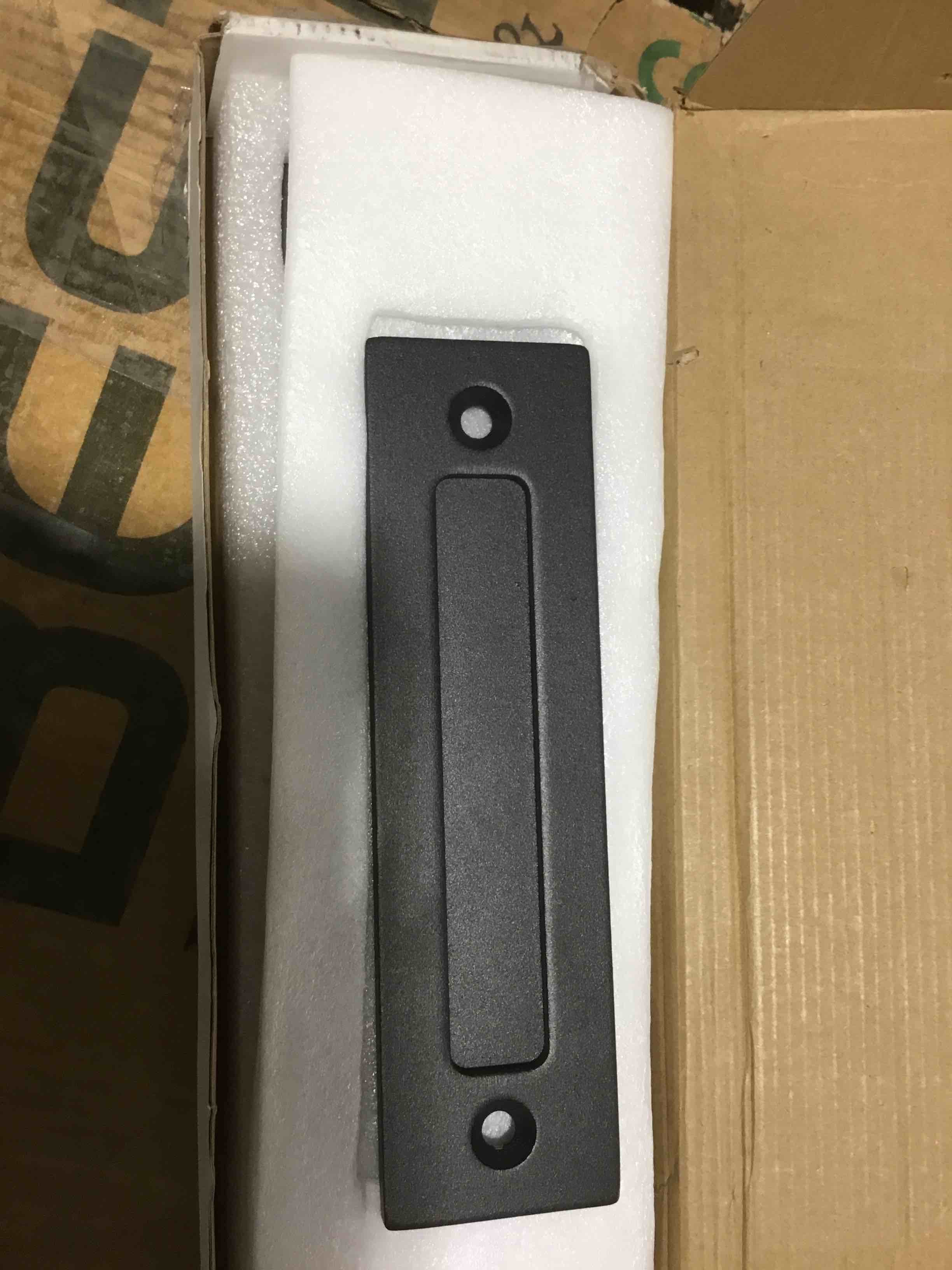 https://s3.amazonaws.com/lotting-images-prod/bidfta/PPE1728105_1747928033352.jpeg