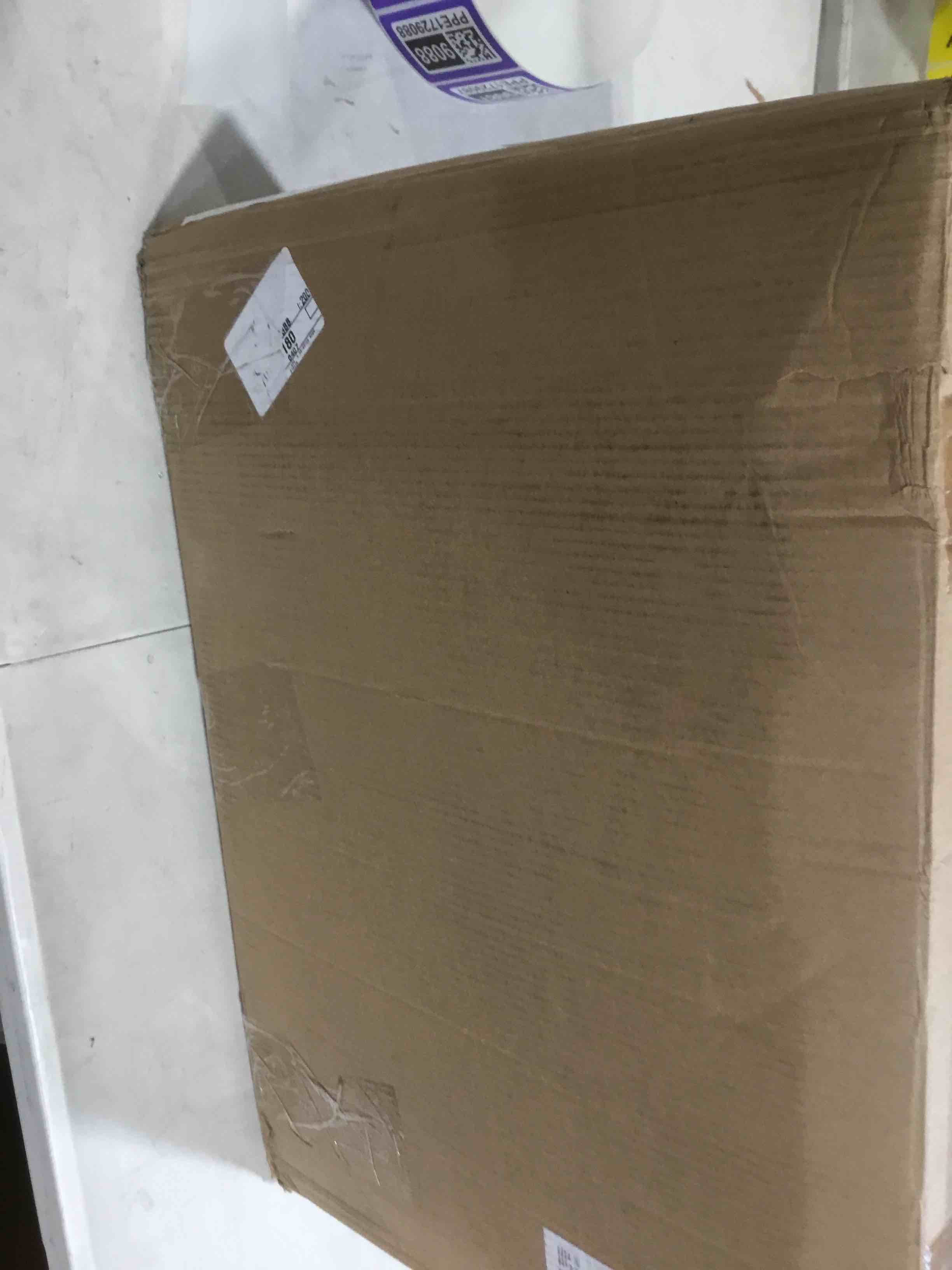 https://s3.amazonaws.com/lotting-images-prod/bidfta/PPE1729080_1746211537560.jpeg