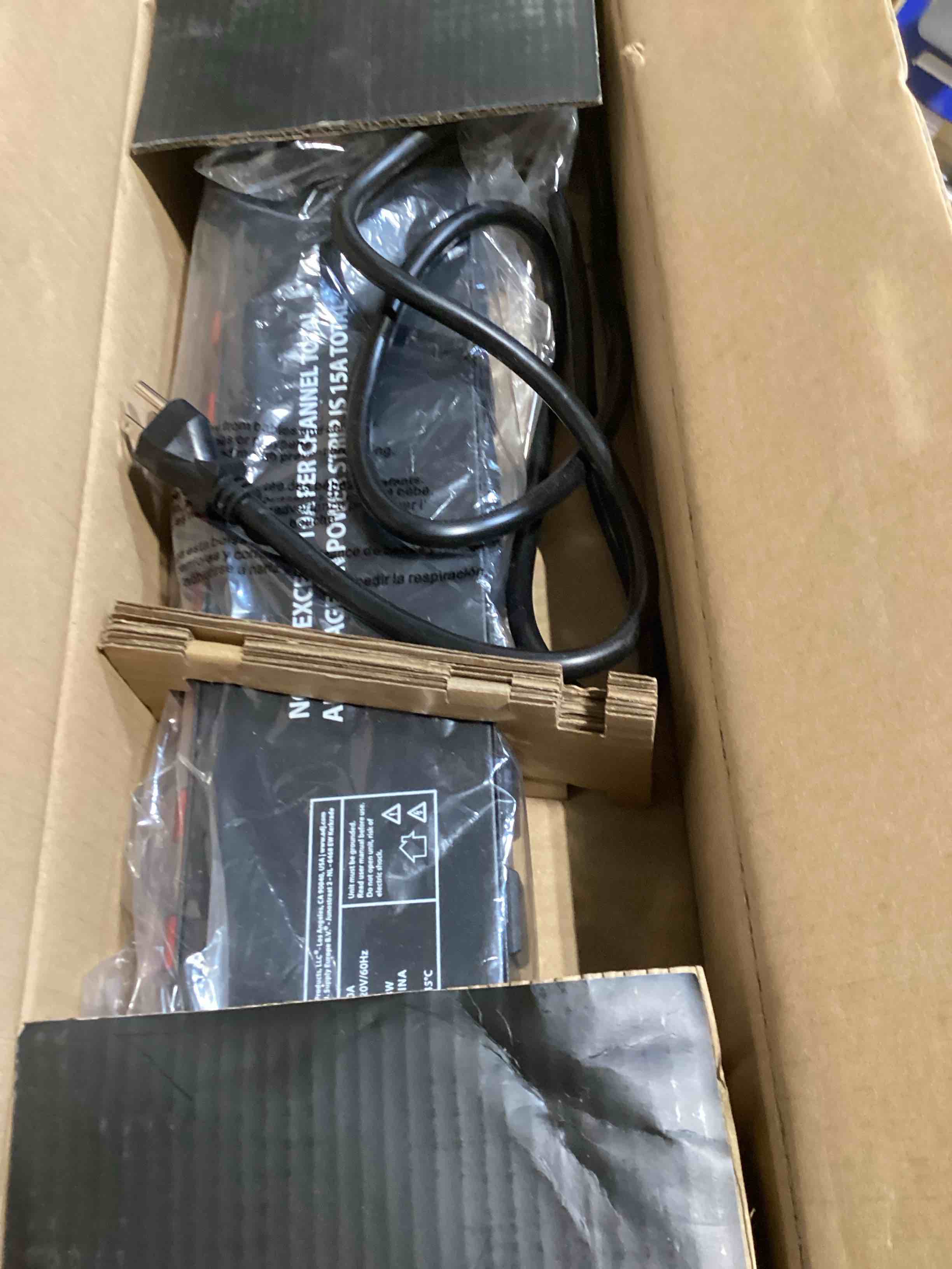 https://s3.amazonaws.com/lotting-images-prod/bidfta/PPE1729285_1746819117883.jpeg
