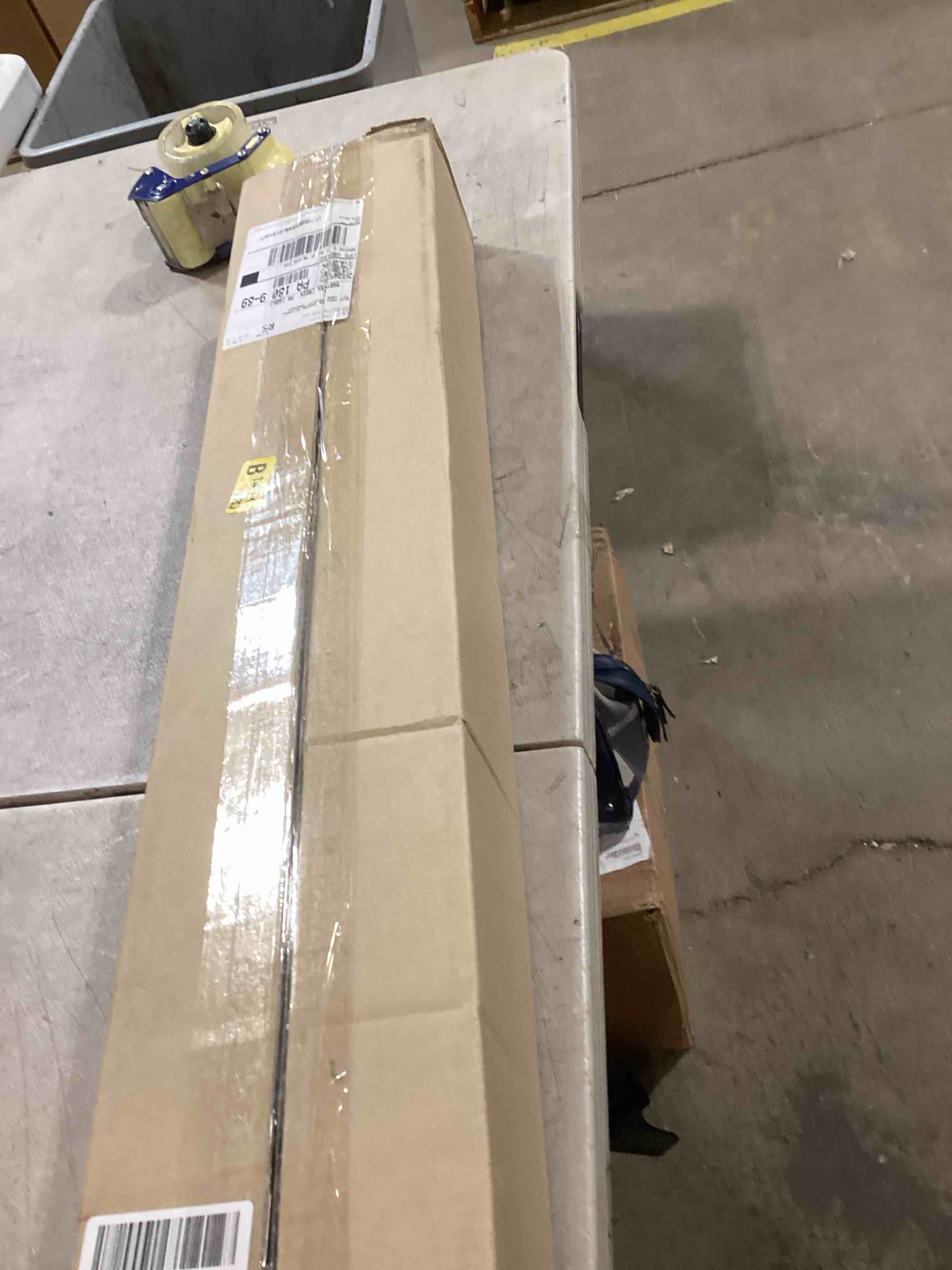https://s3.amazonaws.com/lotting-images-prod/bidfta/PPE1729325_1747052745960.jpeg
