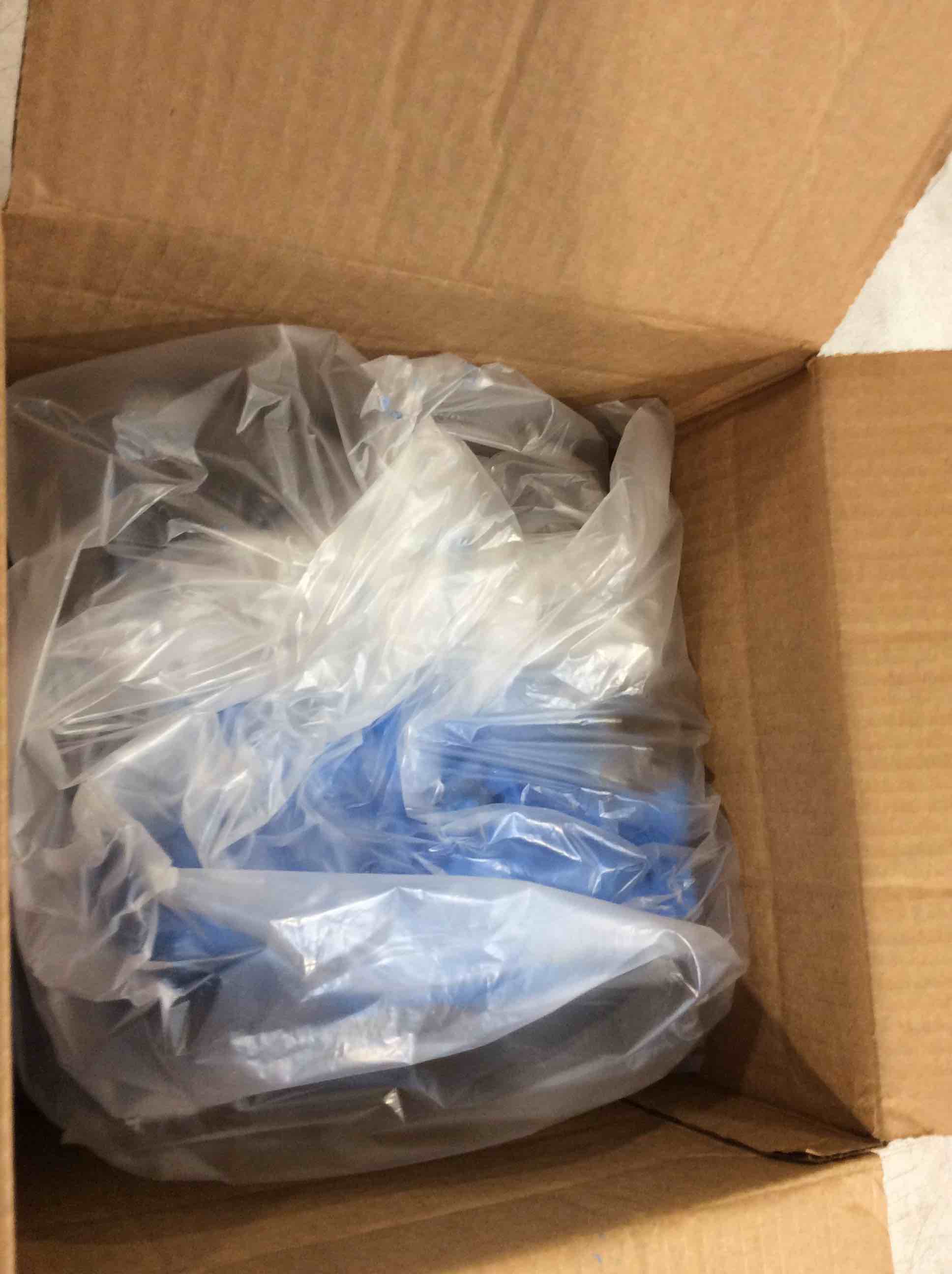 https://s3.amazonaws.com/lotting-images-prod/bidfta/PPE1729494_1747157919427.jpeg