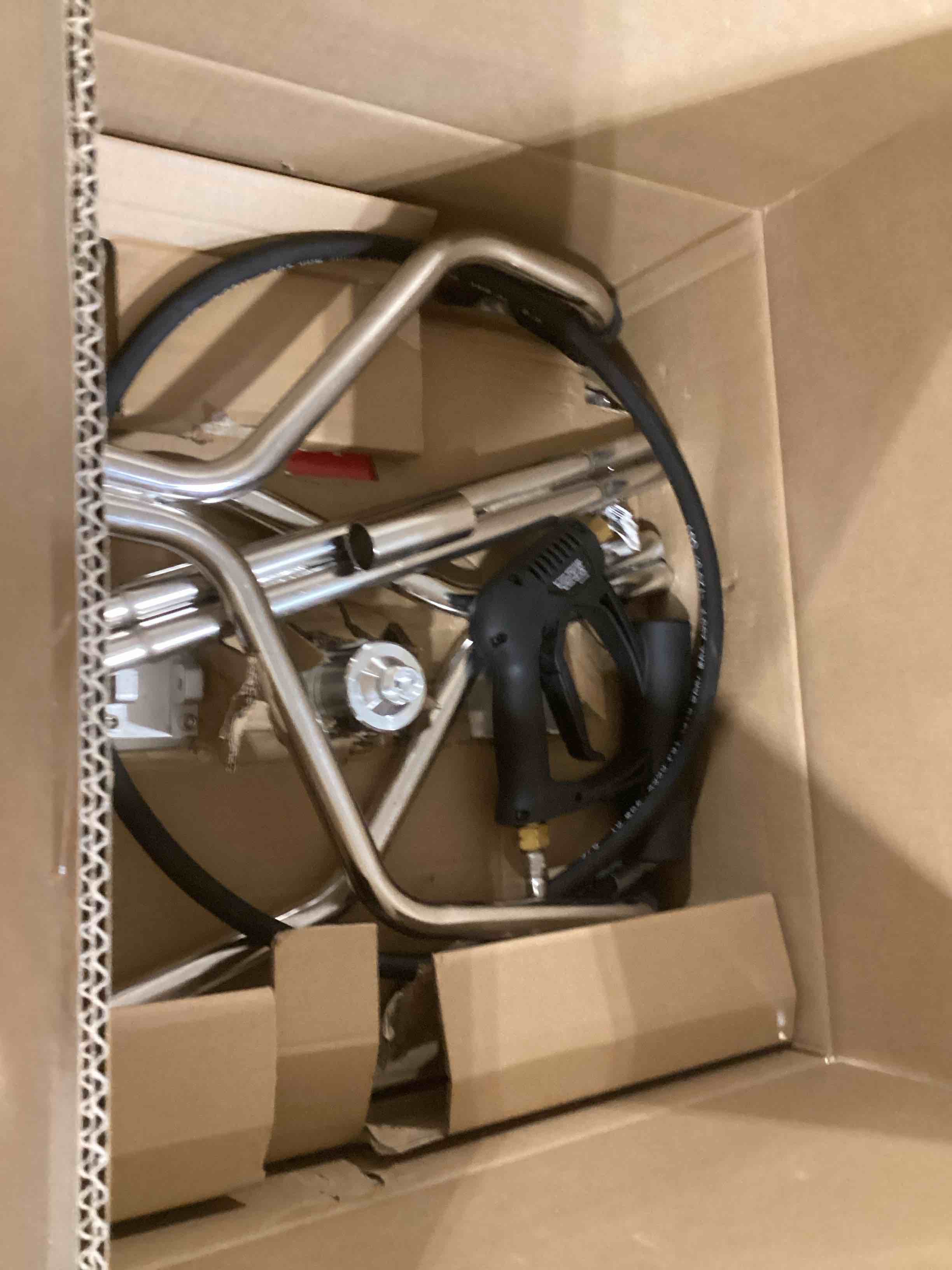 https://s3.amazonaws.com/lotting-images-prod/bidfta/PPE1729565_1747225333101.jpeg