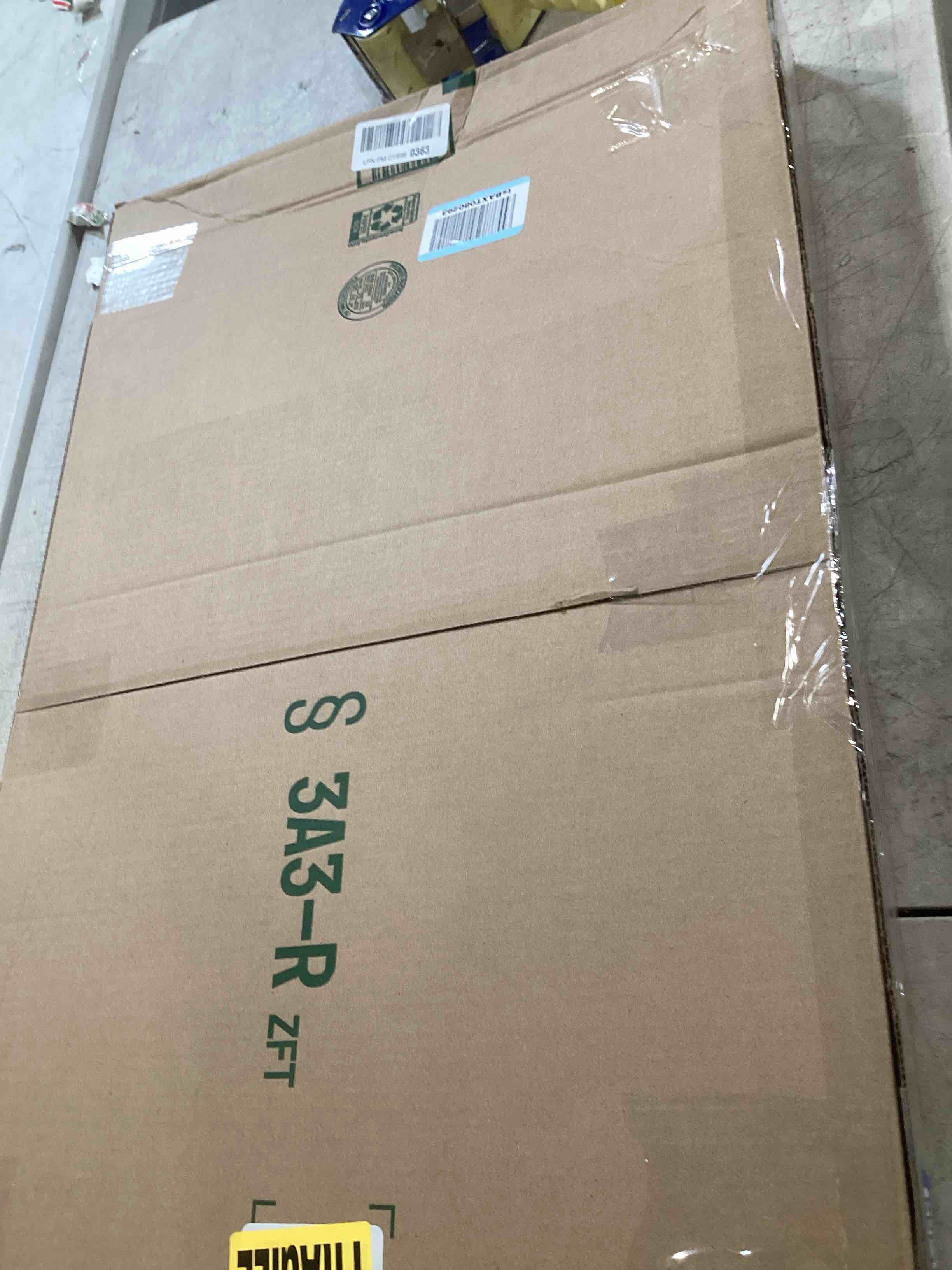 https://s3.amazonaws.com/lotting-images-prod/bidfta/PPE1729599_1747232428465.jpeg