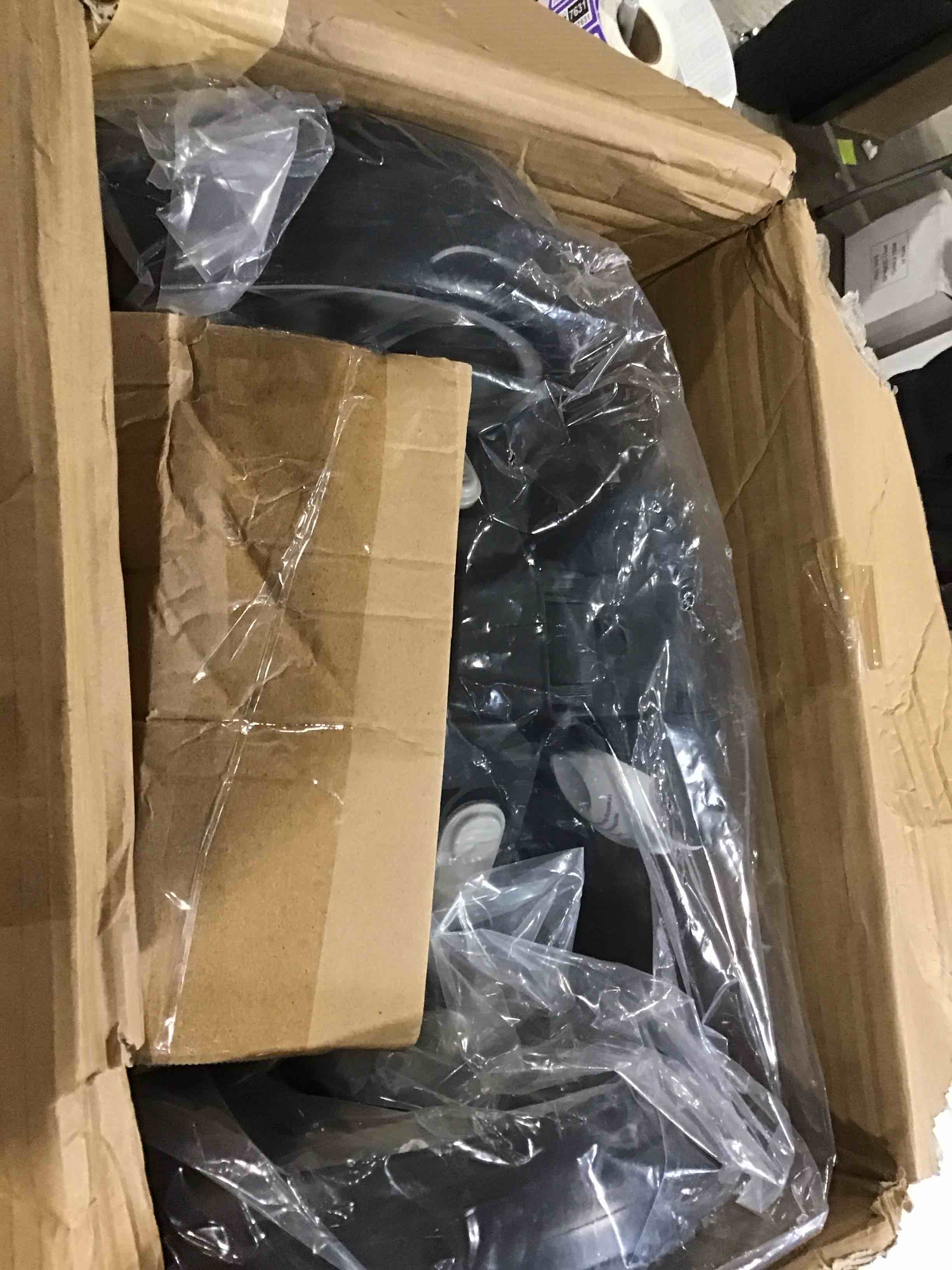 https://s3.amazonaws.com/lotting-images-prod/bidfta/PPE1729919_1747666242714.jpeg