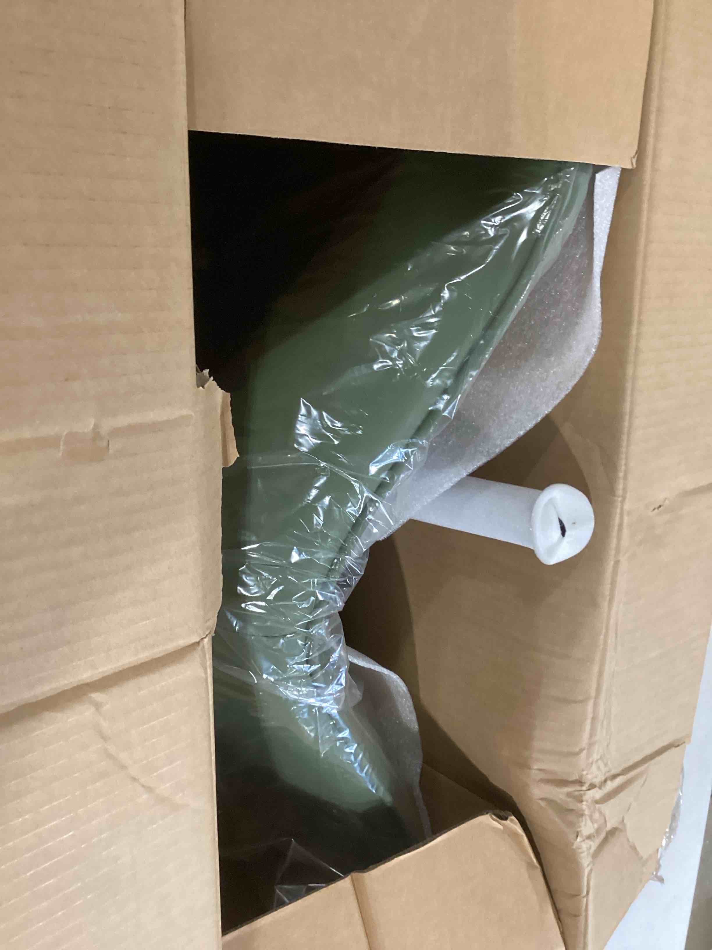 https://s3.amazonaws.com/lotting-images-prod/bidfta/PPE1730404_1748353584969.jpeg