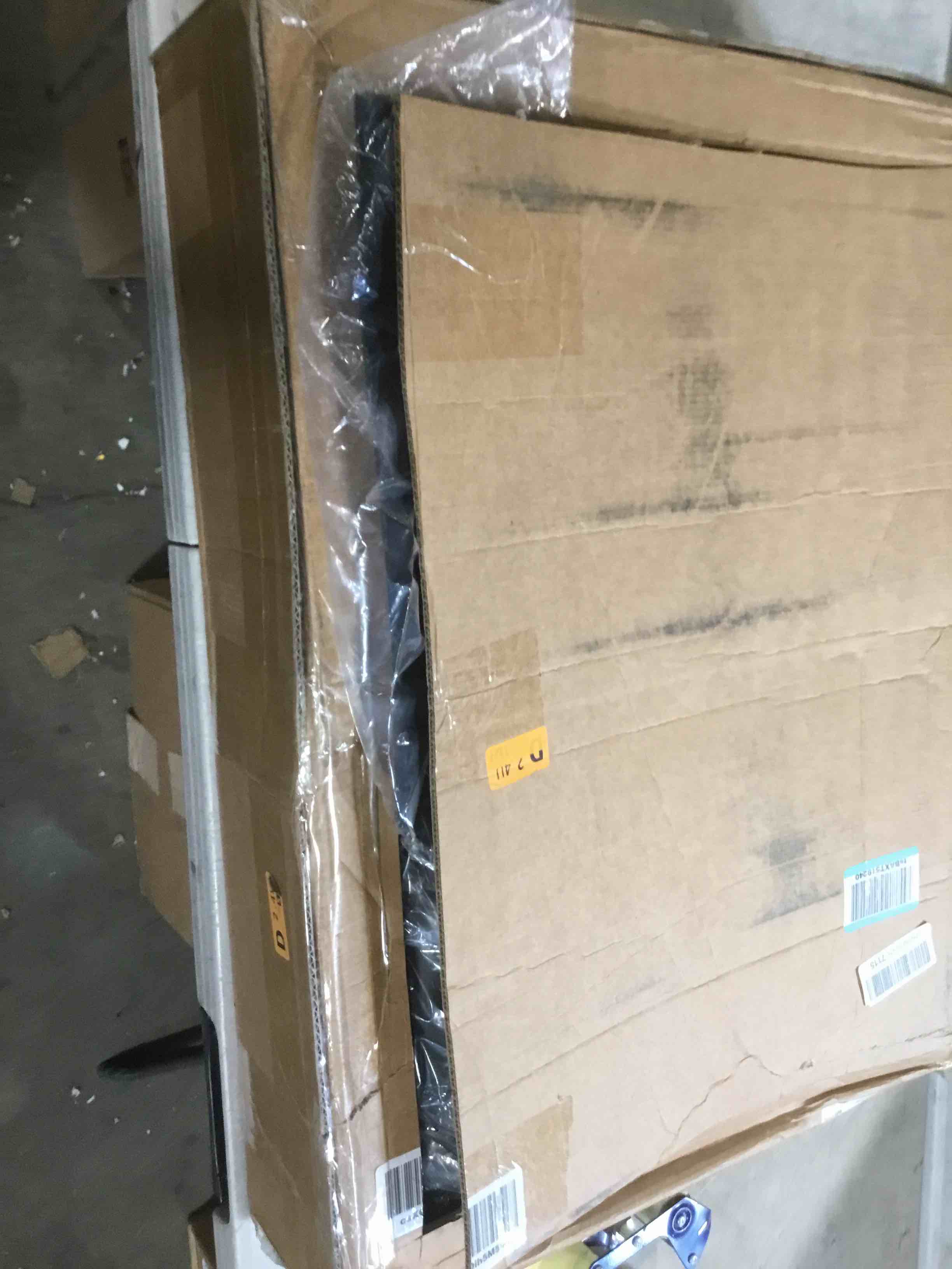 https://s3.amazonaws.com/lotting-images-prod/bidfta/PPE1731385_1749662260761.jpeg
