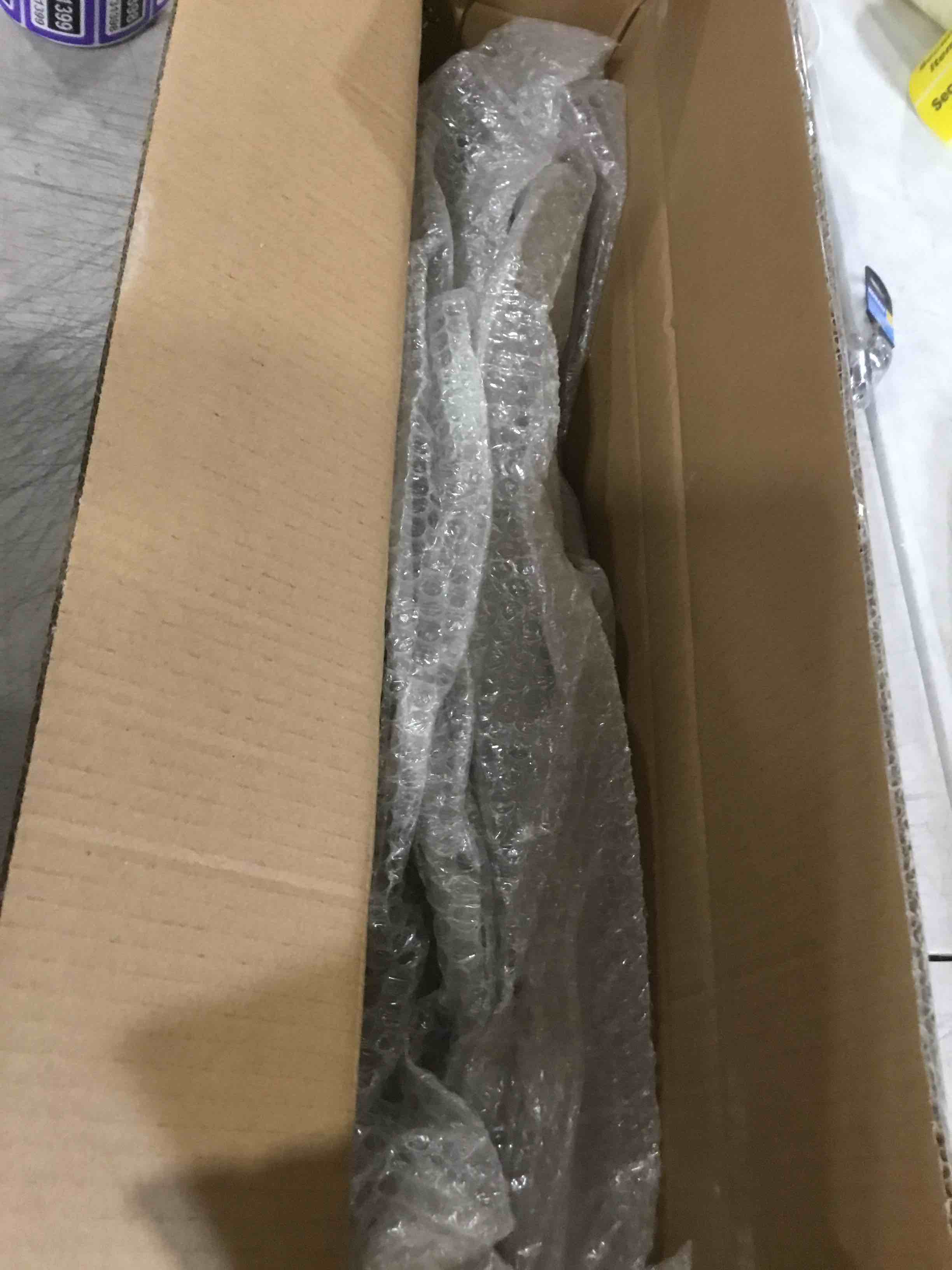 https://s3.amazonaws.com/lotting-images-prod/bidfta/PPE1731393_1749663678546.jpeg
