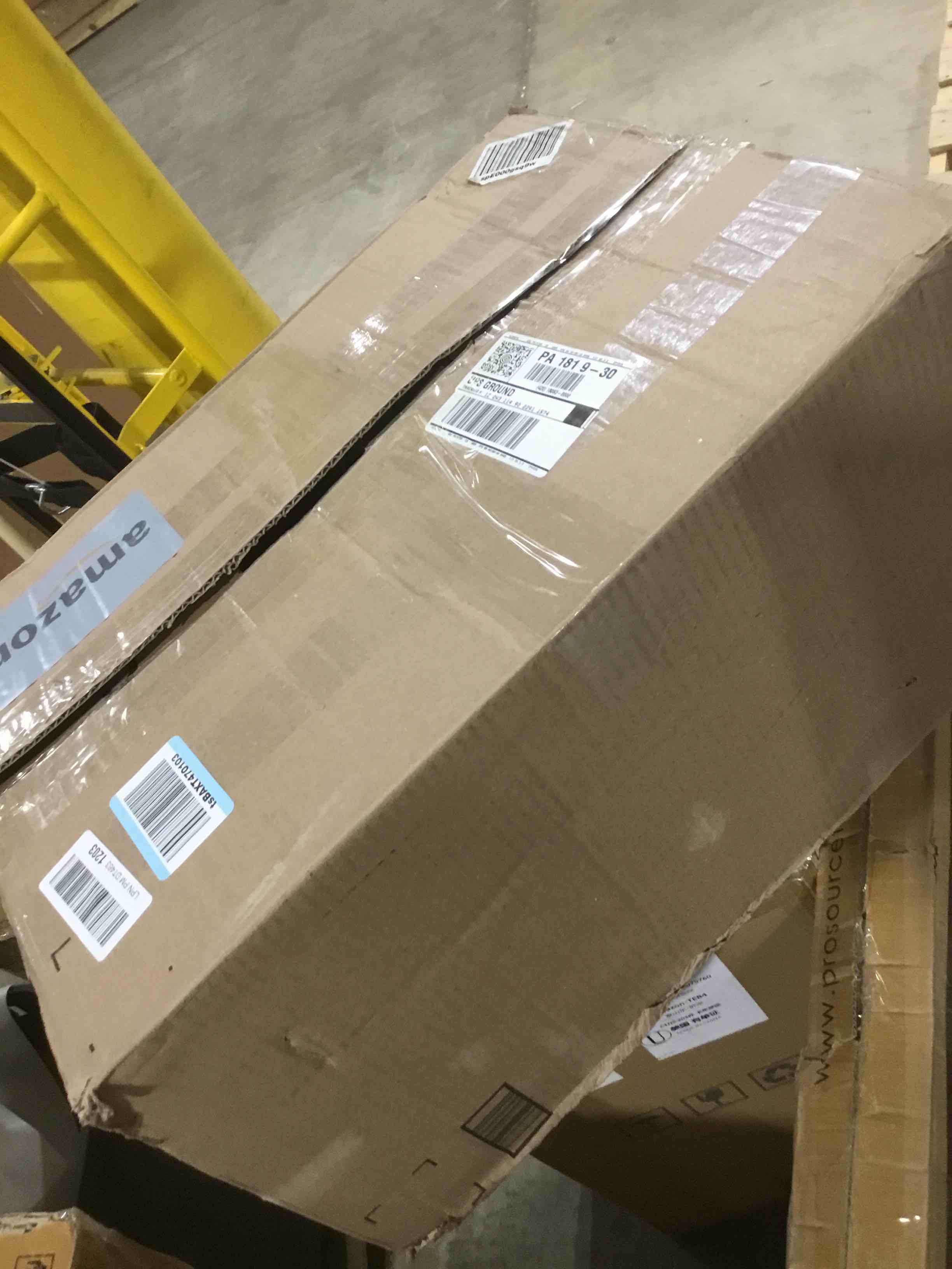 https://s3.amazonaws.com/lotting-images-prod/bidfta/PPE1732511_1746274563439.jpeg