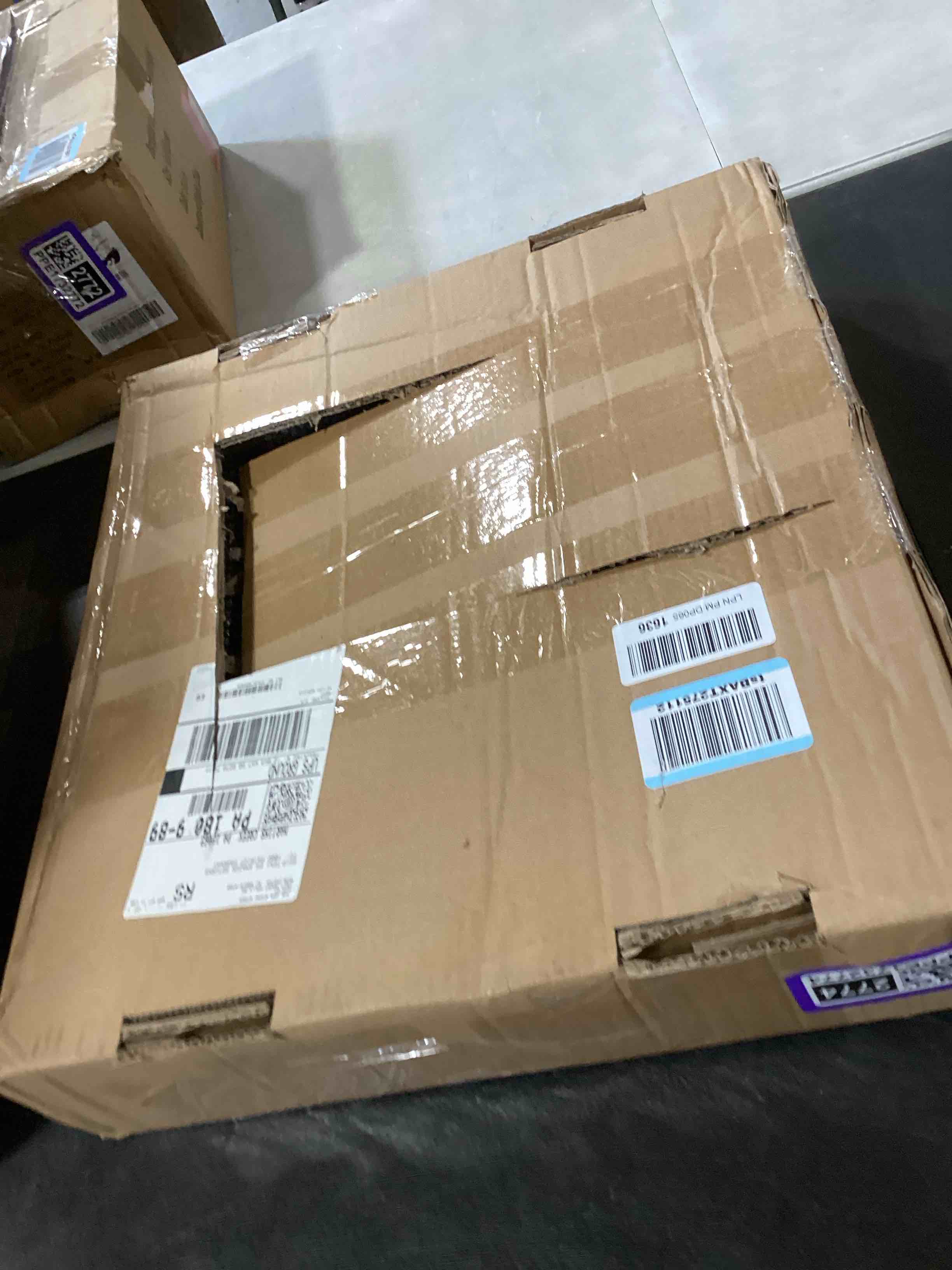 https://s3.amazonaws.com/lotting-images-prod/bidfta/PPE1732774_1746551065954.jpeg