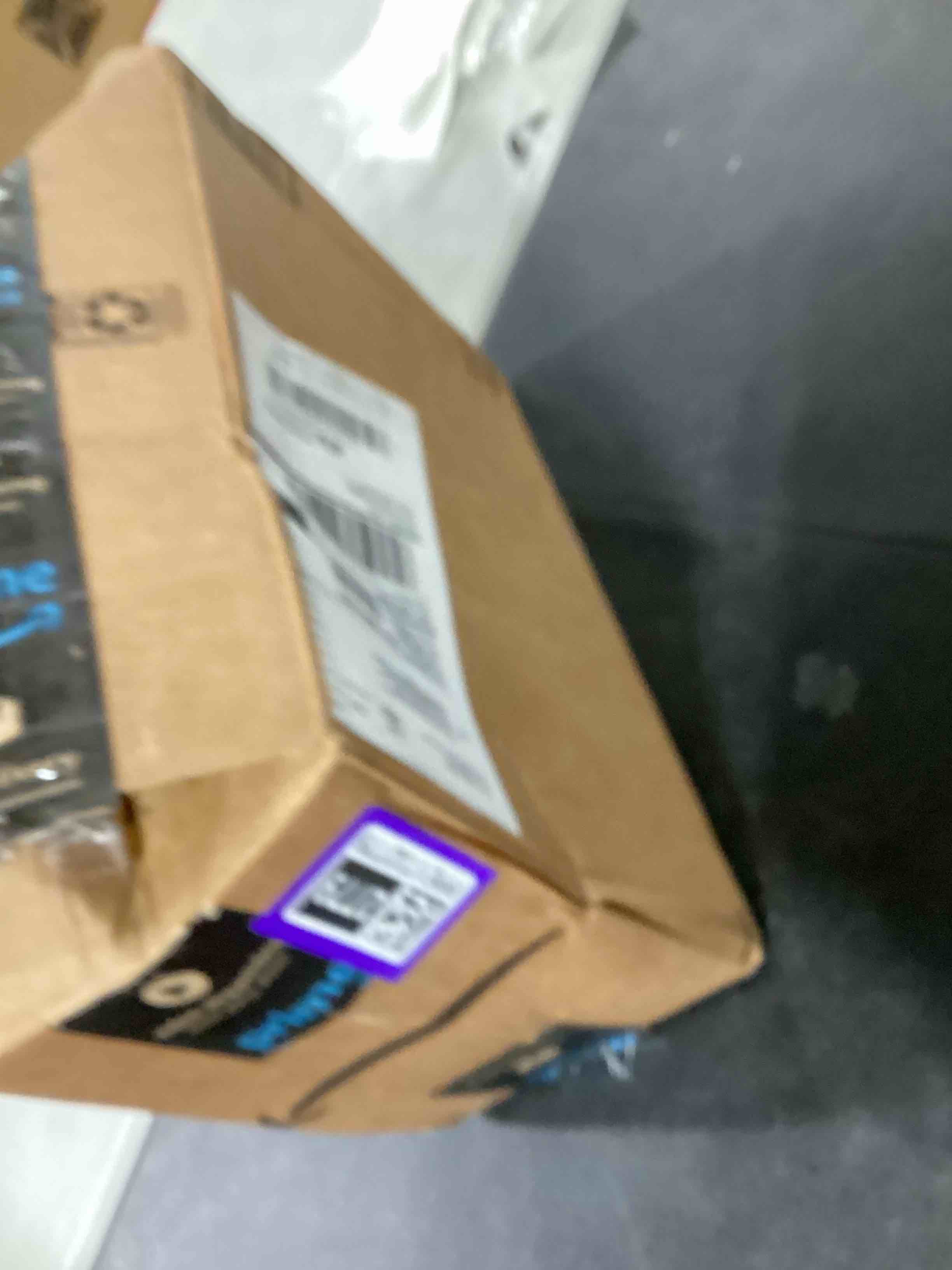 https://s3.amazonaws.com/lotting-images-prod/bidfta/PPE1732779_1746552293092.jpeg