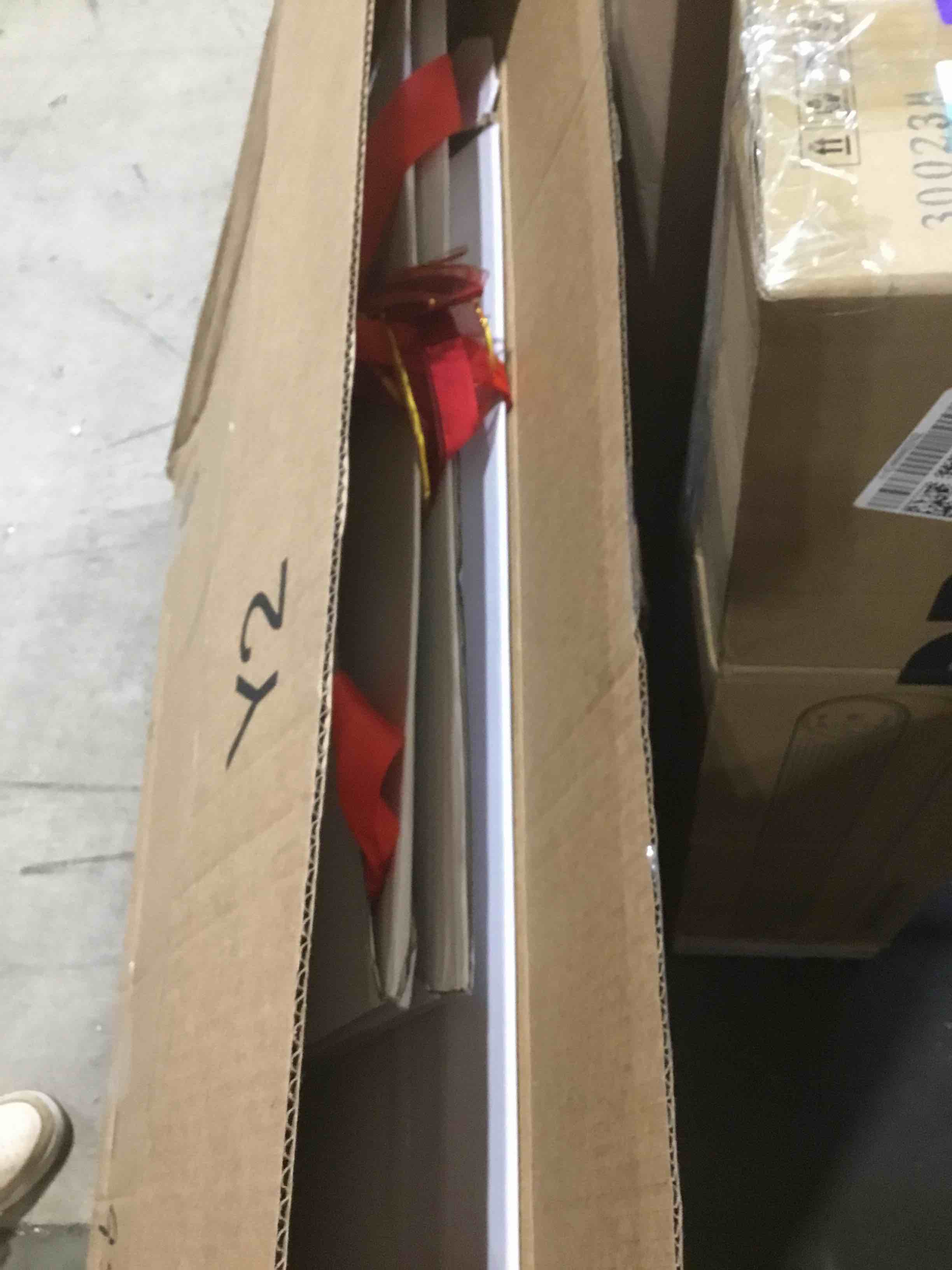 https://s3.amazonaws.com/lotting-images-prod/bidfta/PPE1732863_1746626427022.jpeg