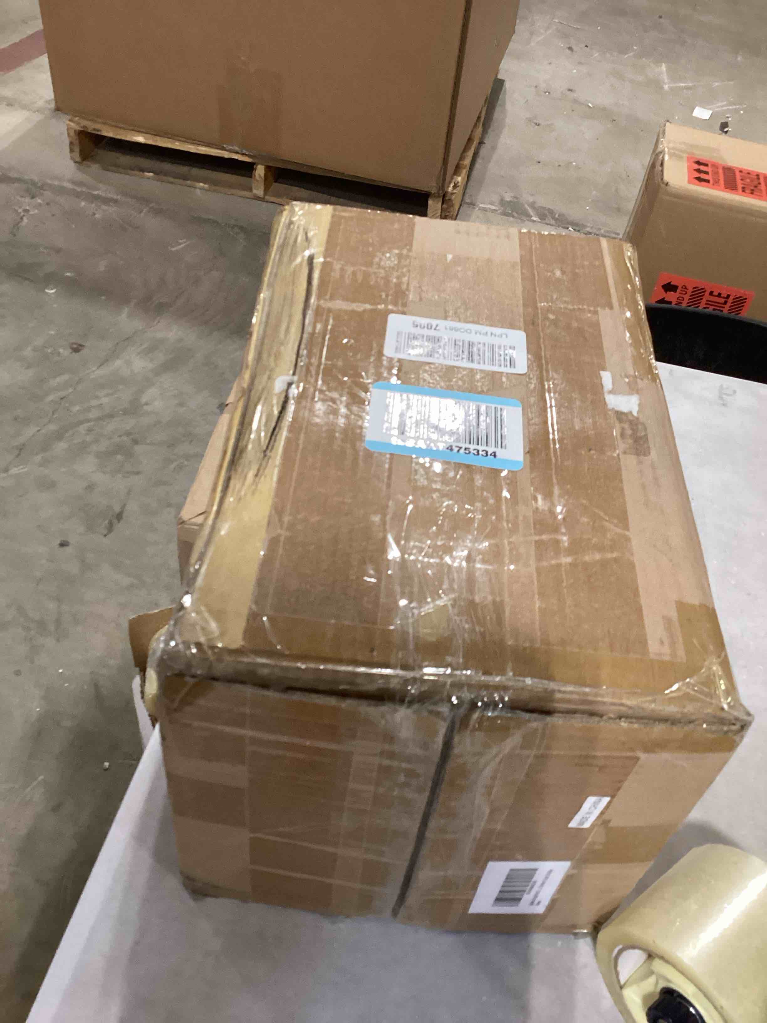 https://s3.amazonaws.com/lotting-images-prod/bidfta/PPE1732912_1747053310300.jpeg