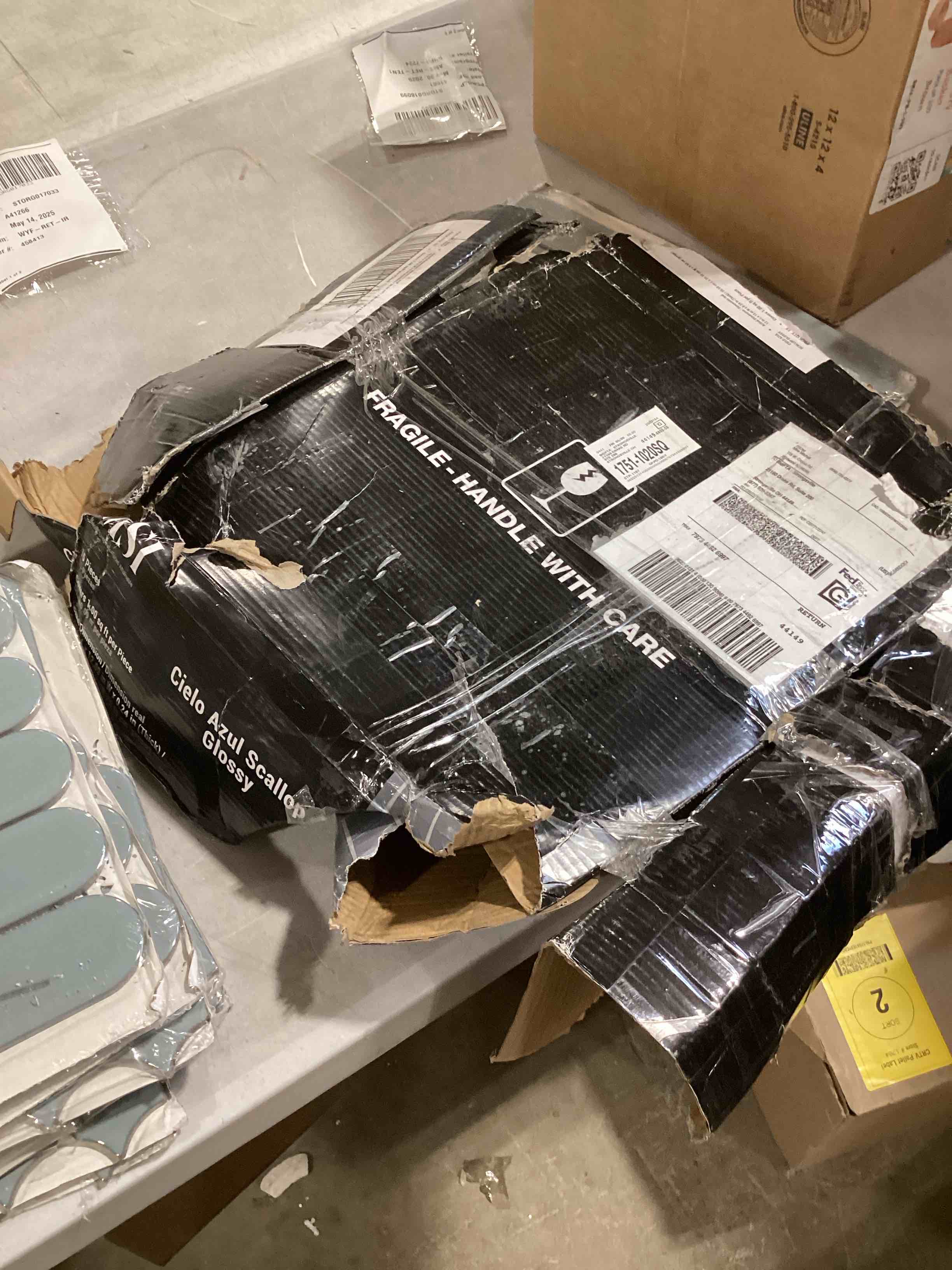 https://s3.amazonaws.com/lotting-images-prod/bidfta/PPE1733930_1749643499489.jpeg