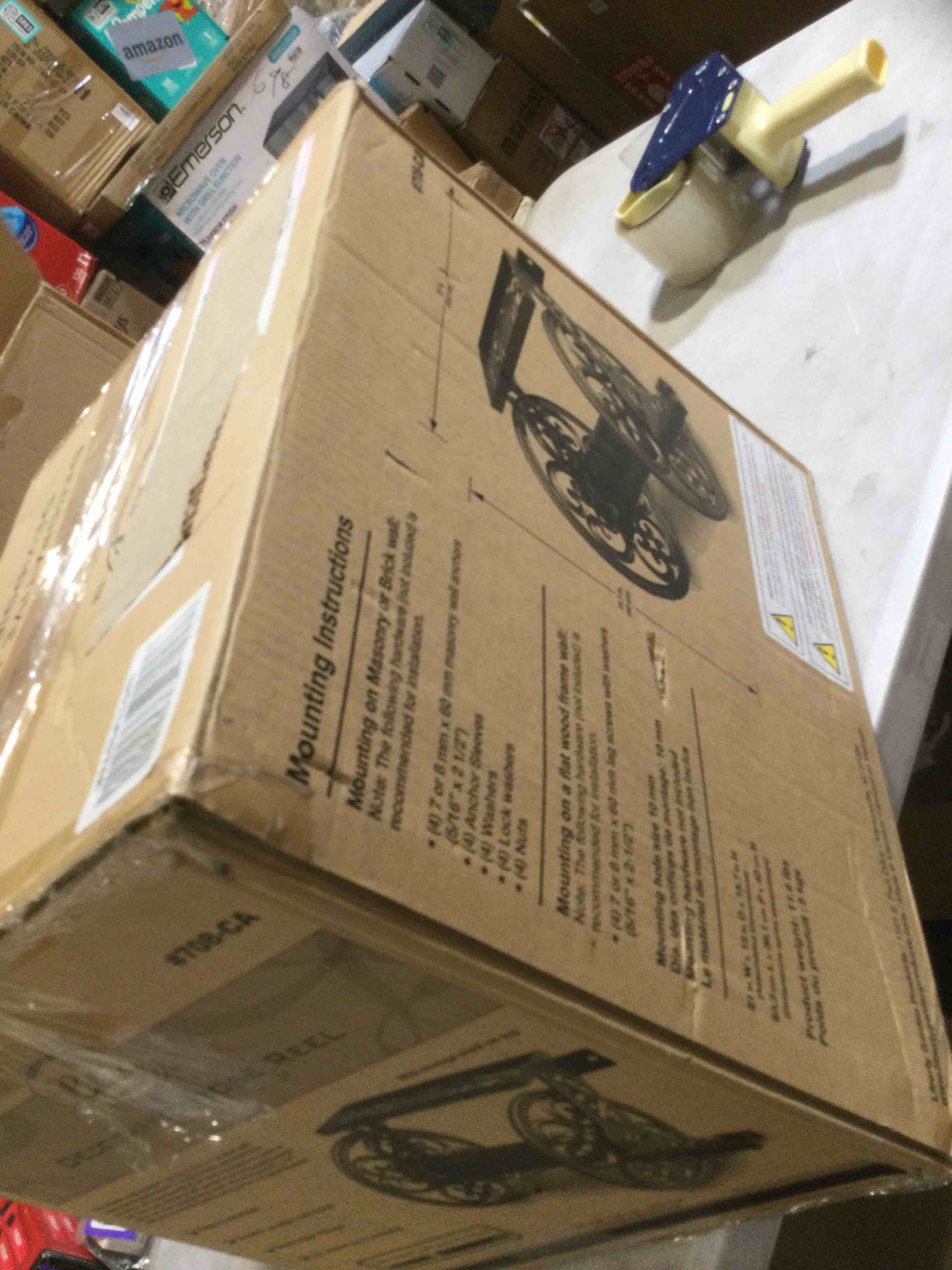 https://s3.amazonaws.com/lotting-images-prod/bidfta/PPE1734324_1750701273815.jpeg