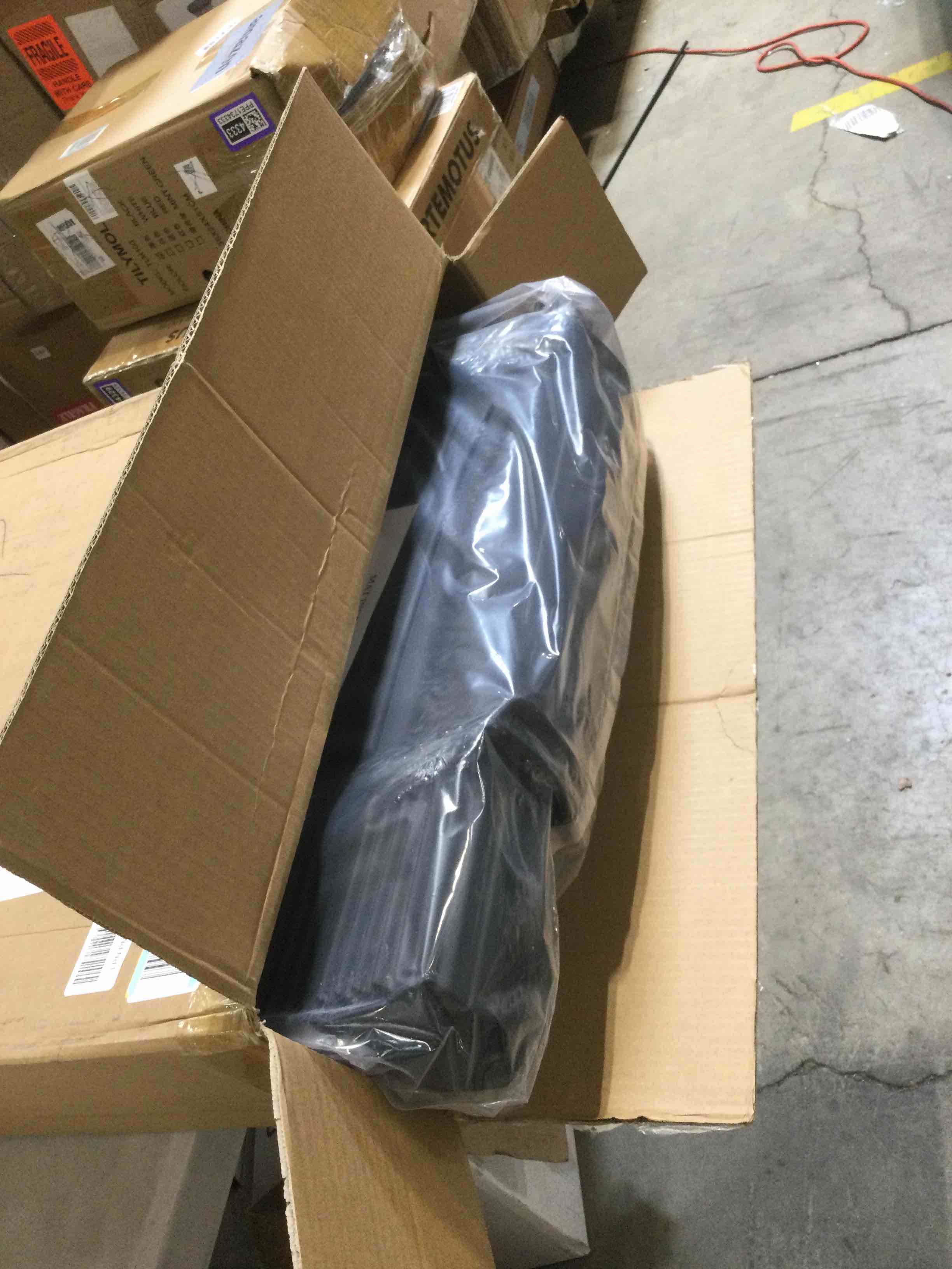 https://s3.amazonaws.com/lotting-images-prod/bidfta/PPE1734334_1750705233828.jpeg