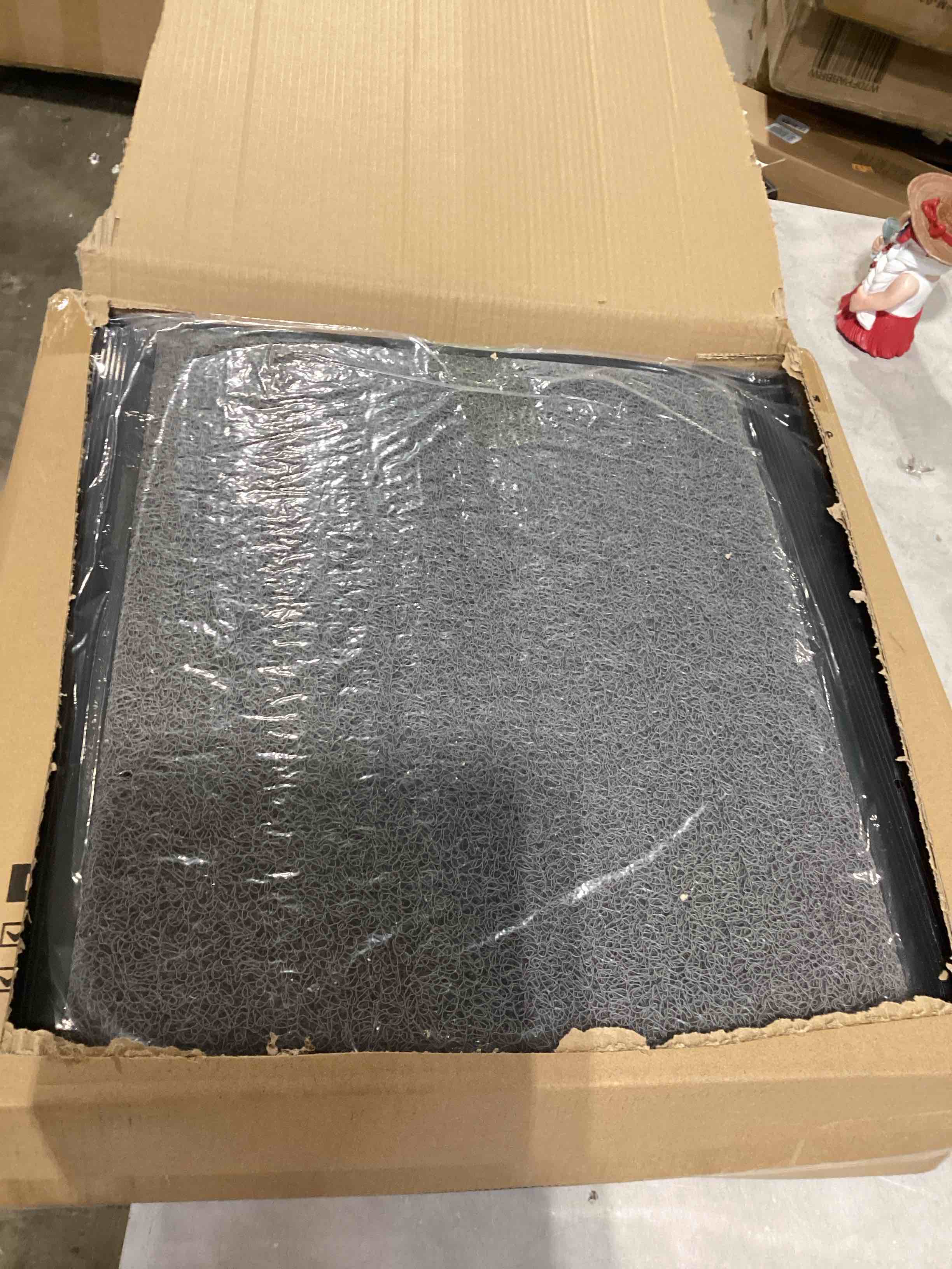 https://s3.amazonaws.com/lotting-images-prod/bidfta/PPE1734360_1750767717096.jpeg