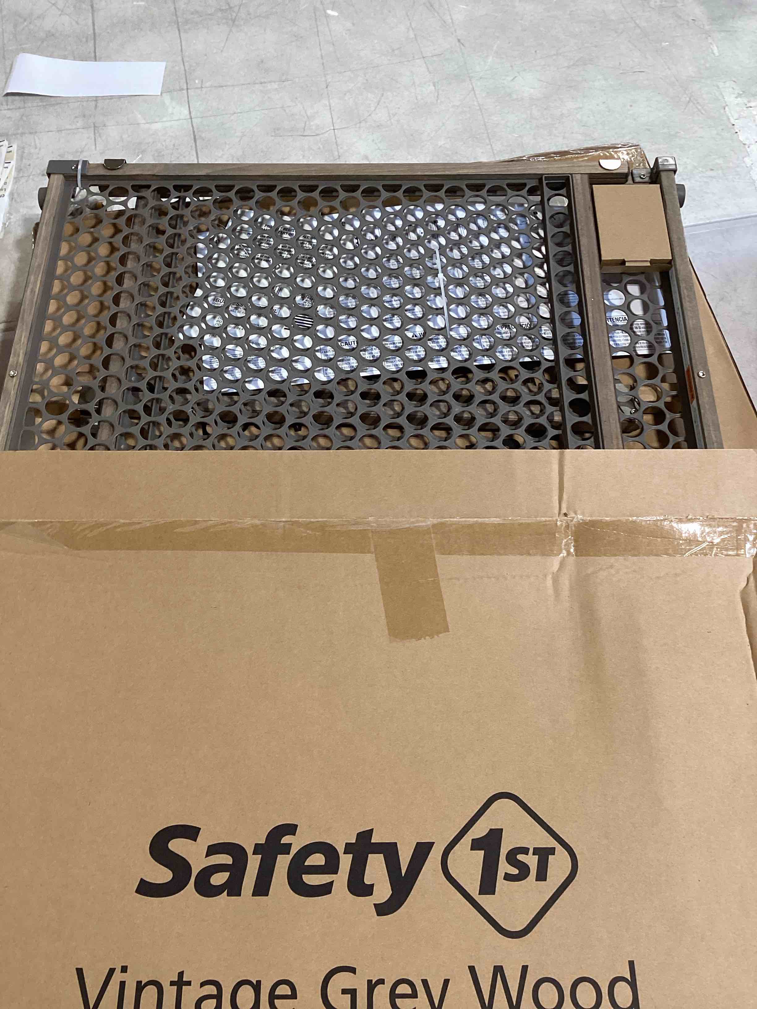 https://s3.amazonaws.com/lotting-images-prod/bidfta/PPE1734882_1751982675015.jpeg