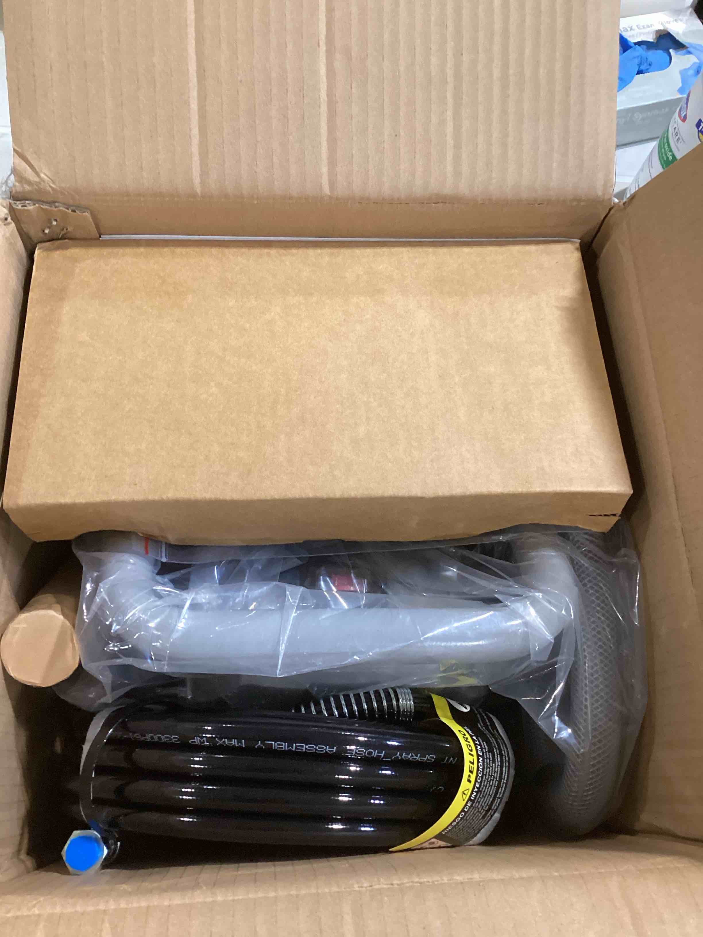 https://s3.amazonaws.com/lotting-images-prod/bidfta/PPE1735609_1744735559991.jpeg