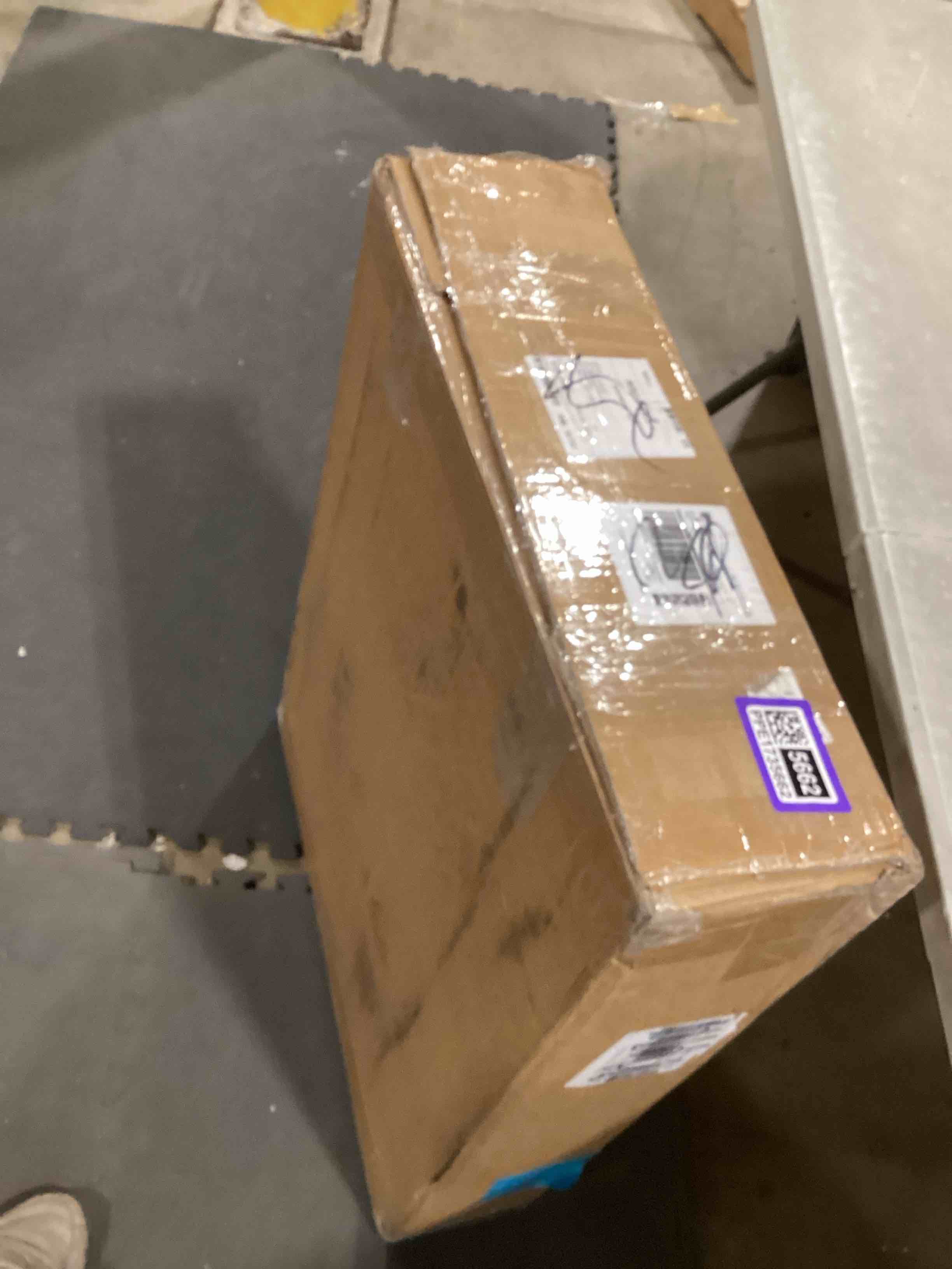 https://s3.amazonaws.com/lotting-images-prod/bidfta/PPE1735662_1744806946366.jpeg