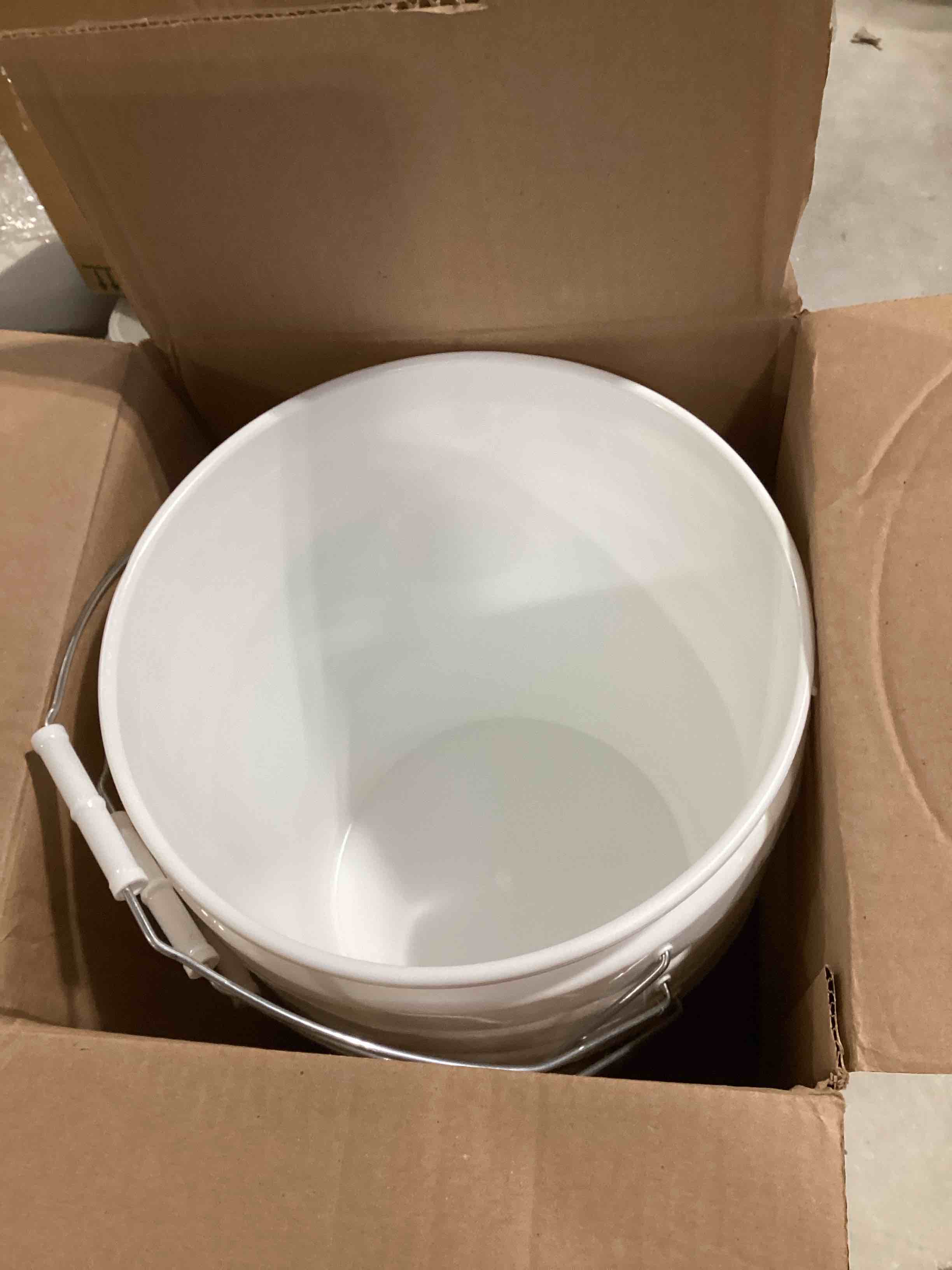 https://s3.amazonaws.com/lotting-images-prod/bidfta/PPE1736042_1745245301745.jpeg