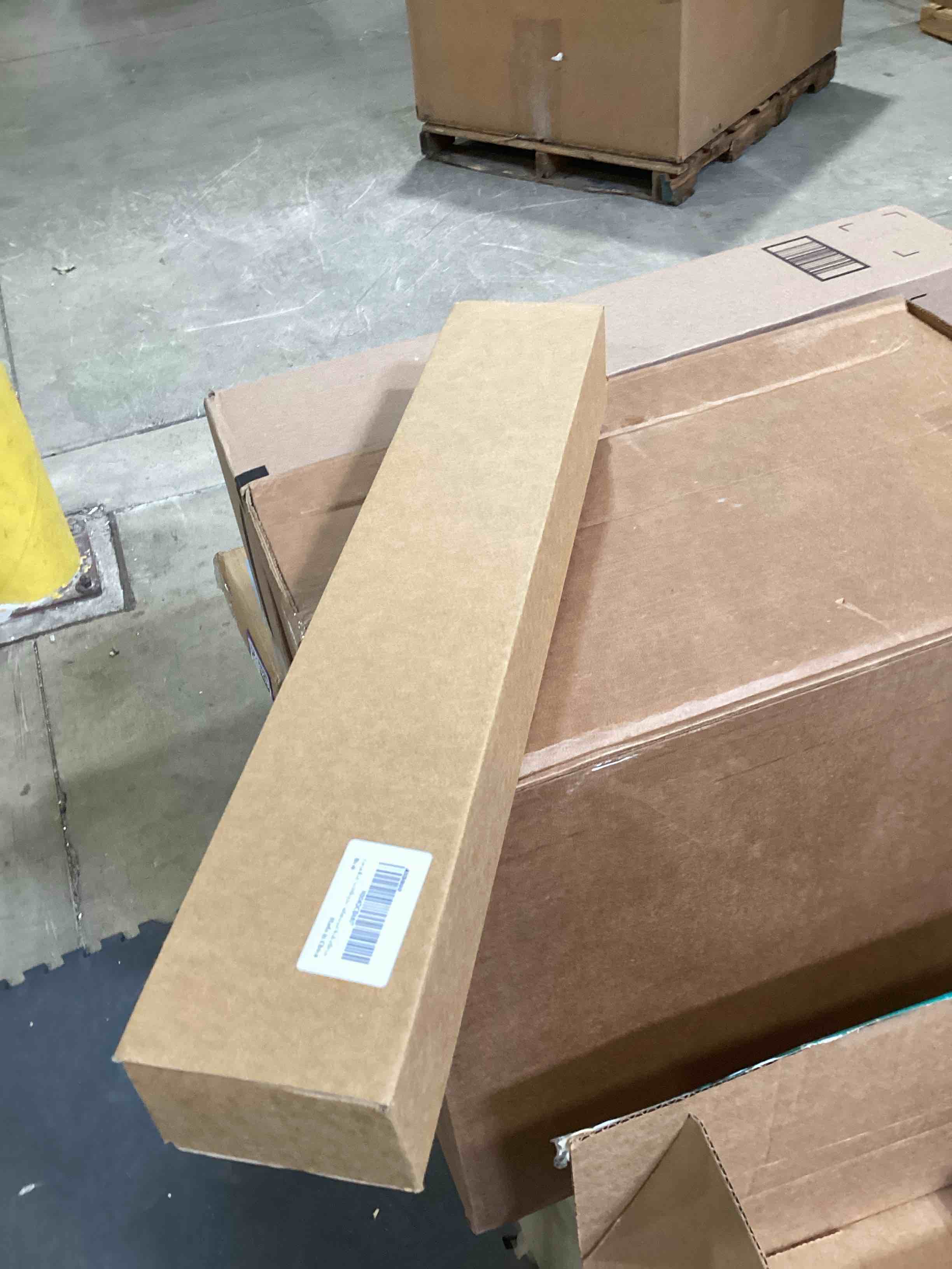 https://s3.amazonaws.com/lotting-images-prod/bidfta/PPE1736242_1745338984636.jpeg