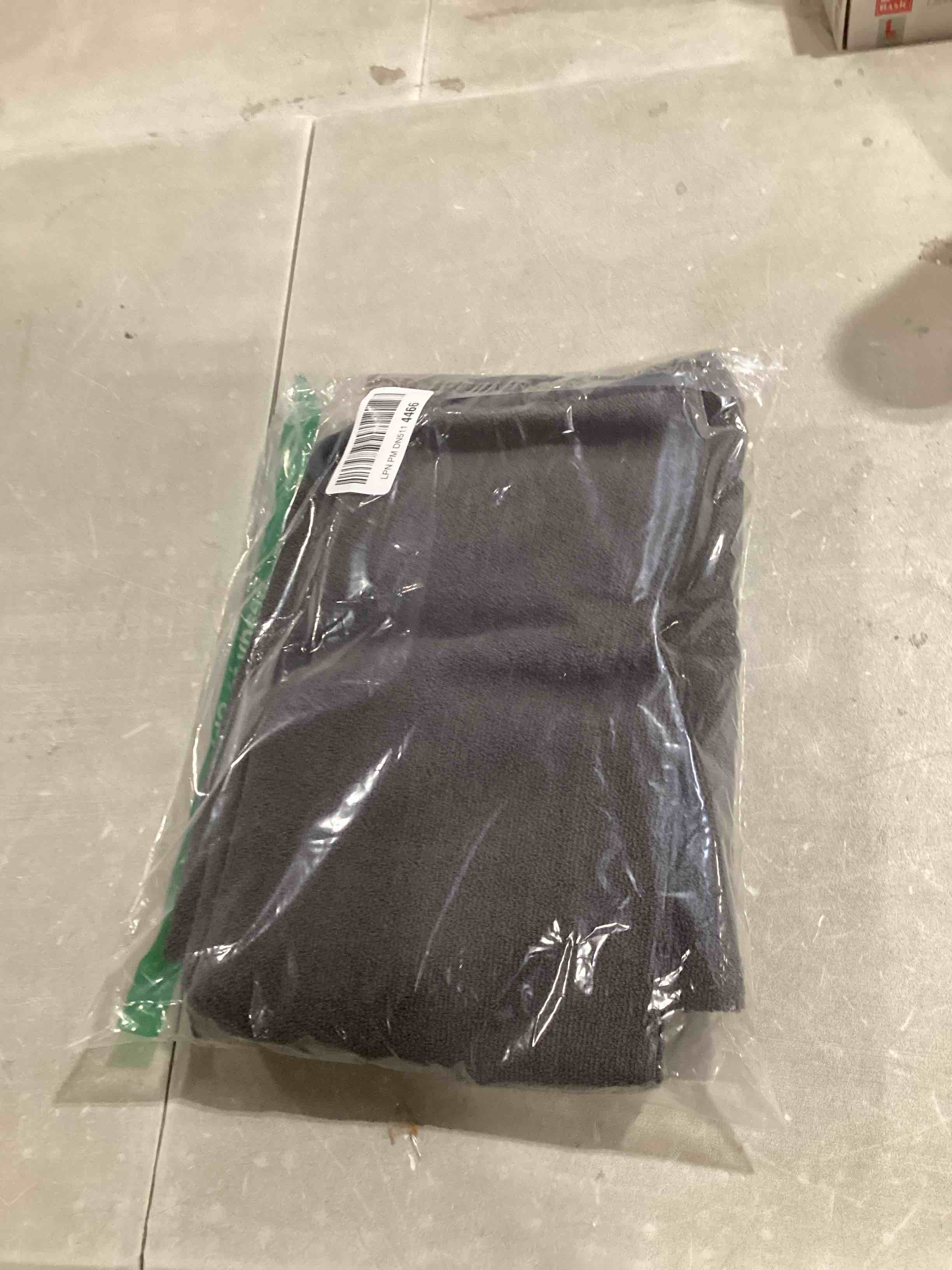 https://s3.amazonaws.com/lotting-images-prod/bidfta/PPE1737100_1746098226341.jpeg