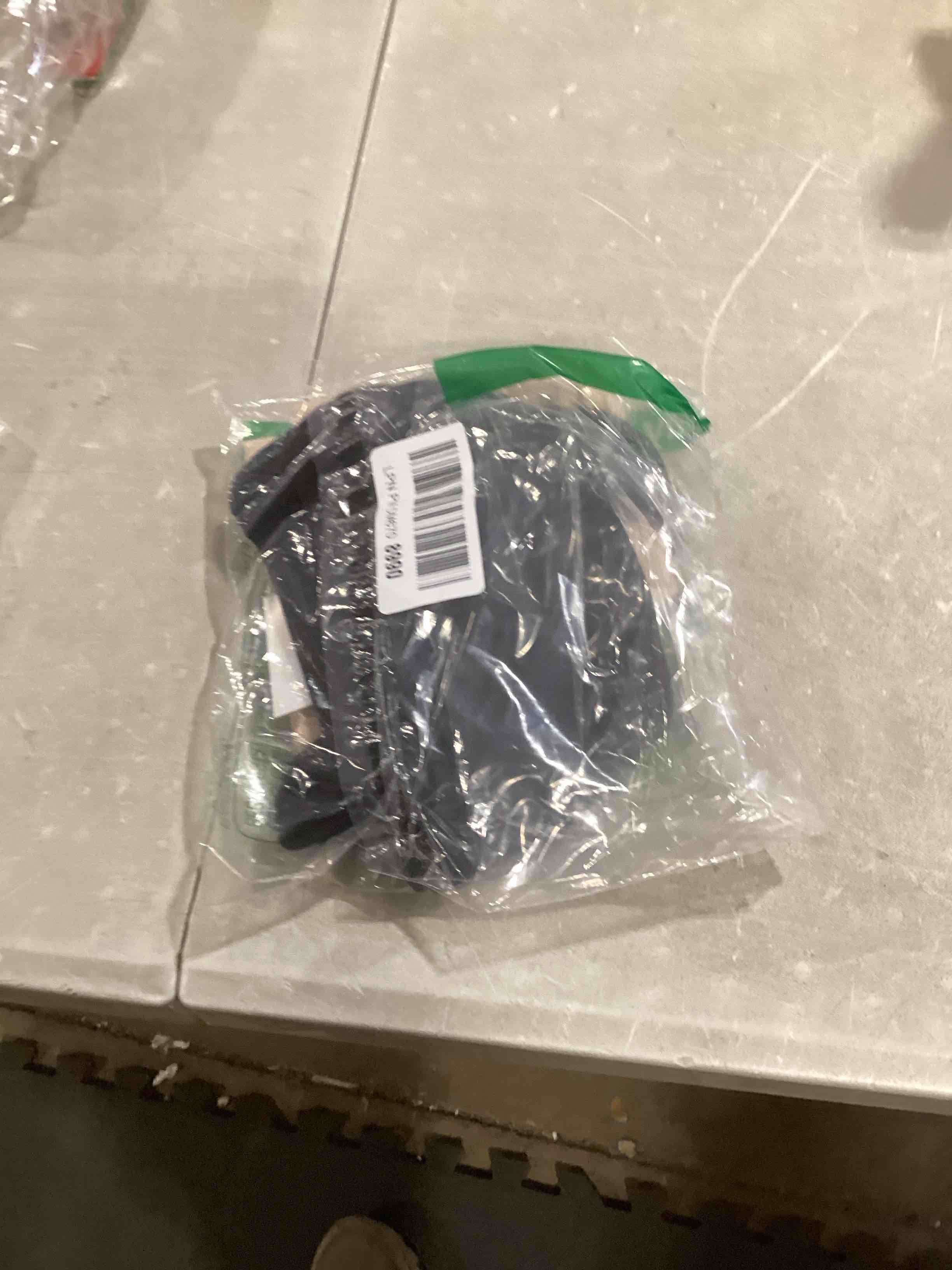 https://s3.amazonaws.com/lotting-images-prod/bidfta/PPE1737111_1746099241476.jpeg