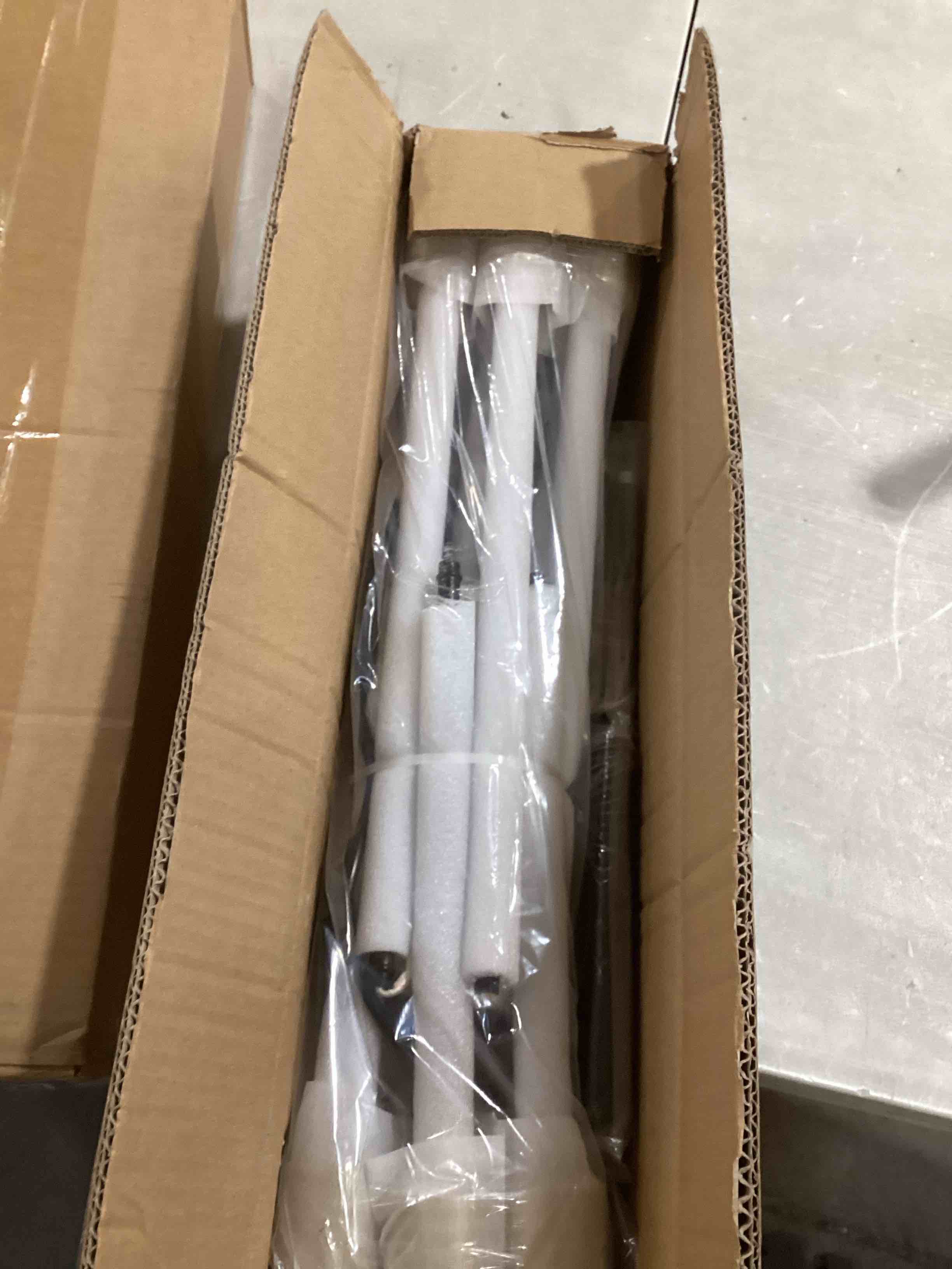 https://s3.amazonaws.com/lotting-images-prod/bidfta/PPE1737122_1746100831309.jpeg