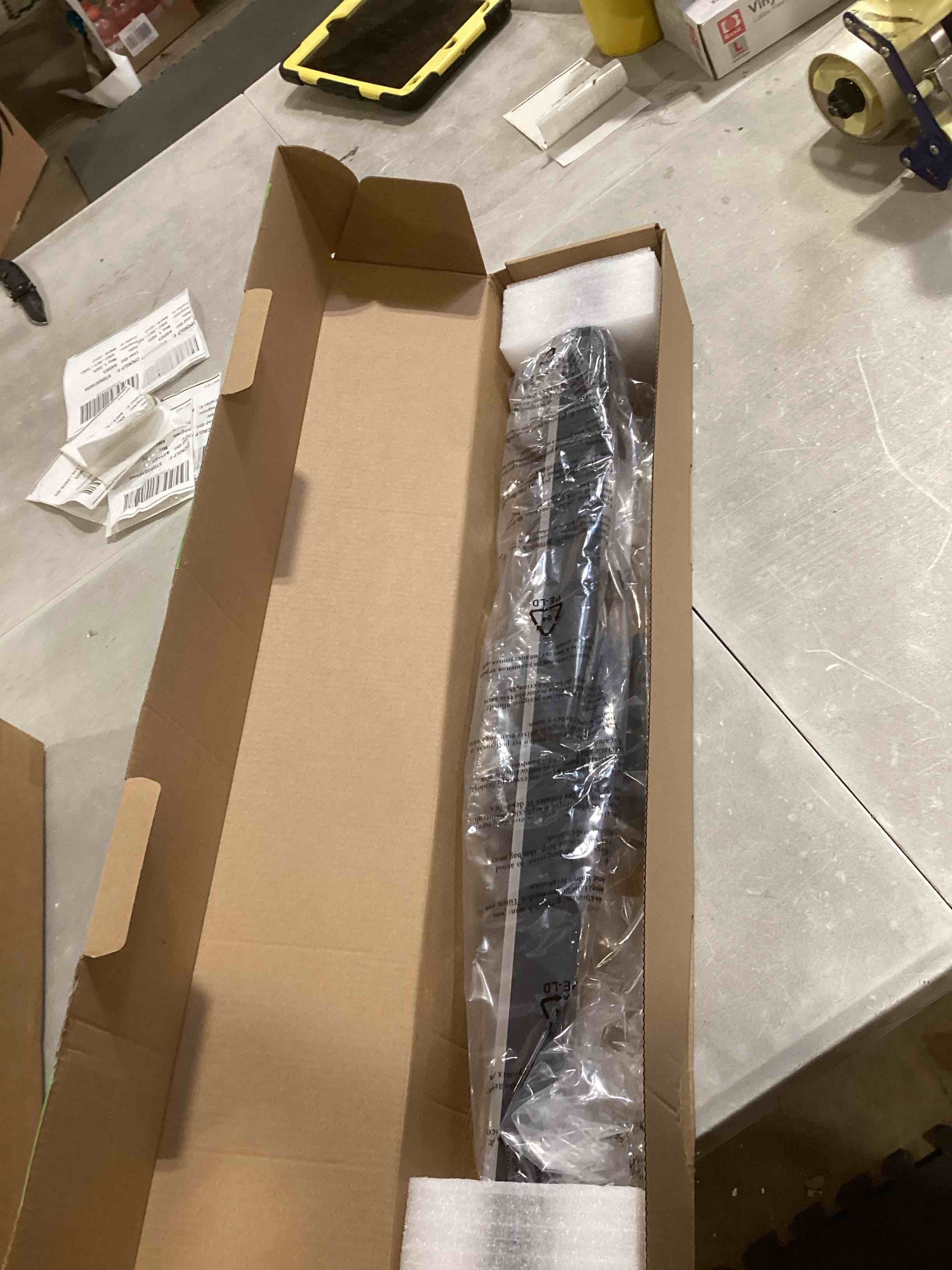 https://s3.amazonaws.com/lotting-images-prod/bidfta/PPE1737321_1746190593316.jpeg