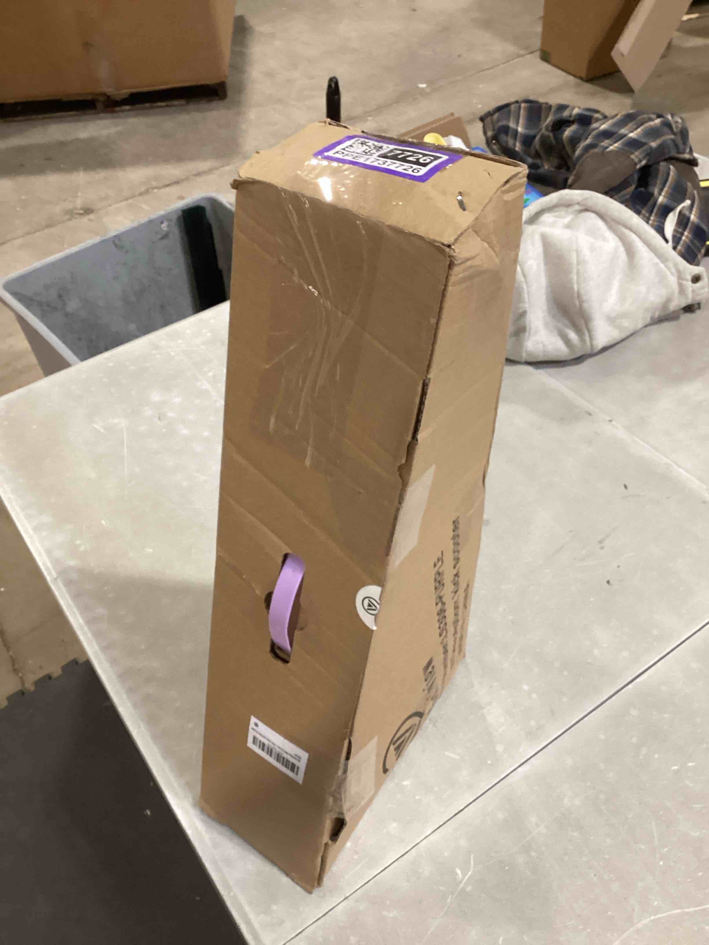 https://s3.amazonaws.com/lotting-images-prod/bidfta/PPE1737726_1746713894359.jpeg
