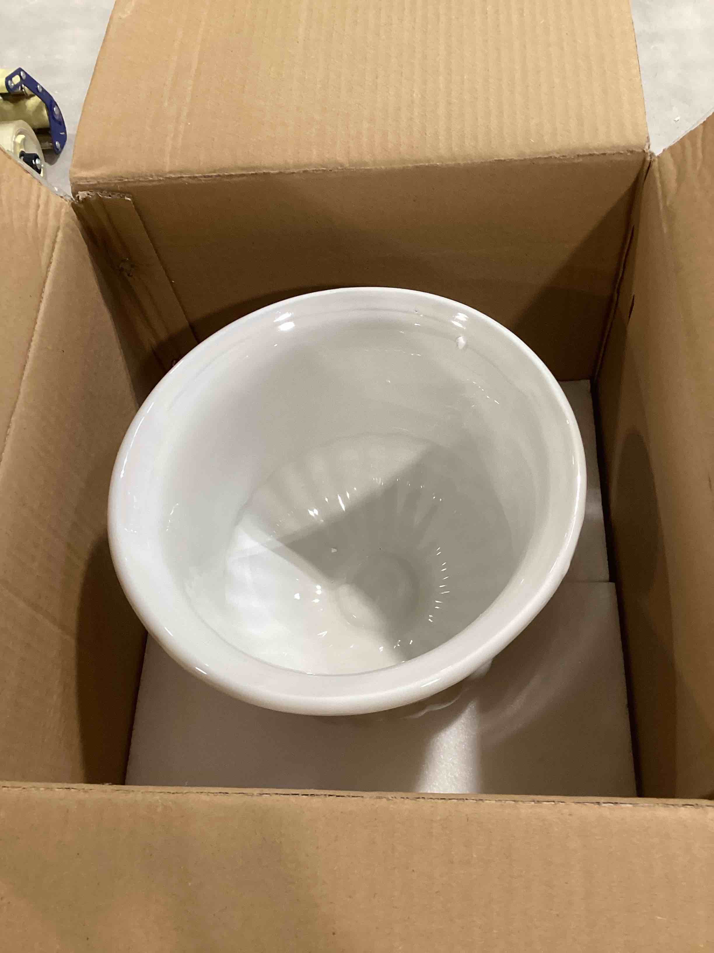 https://s3.amazonaws.com/lotting-images-prod/bidfta/PPE1737855_1746794149320.jpeg