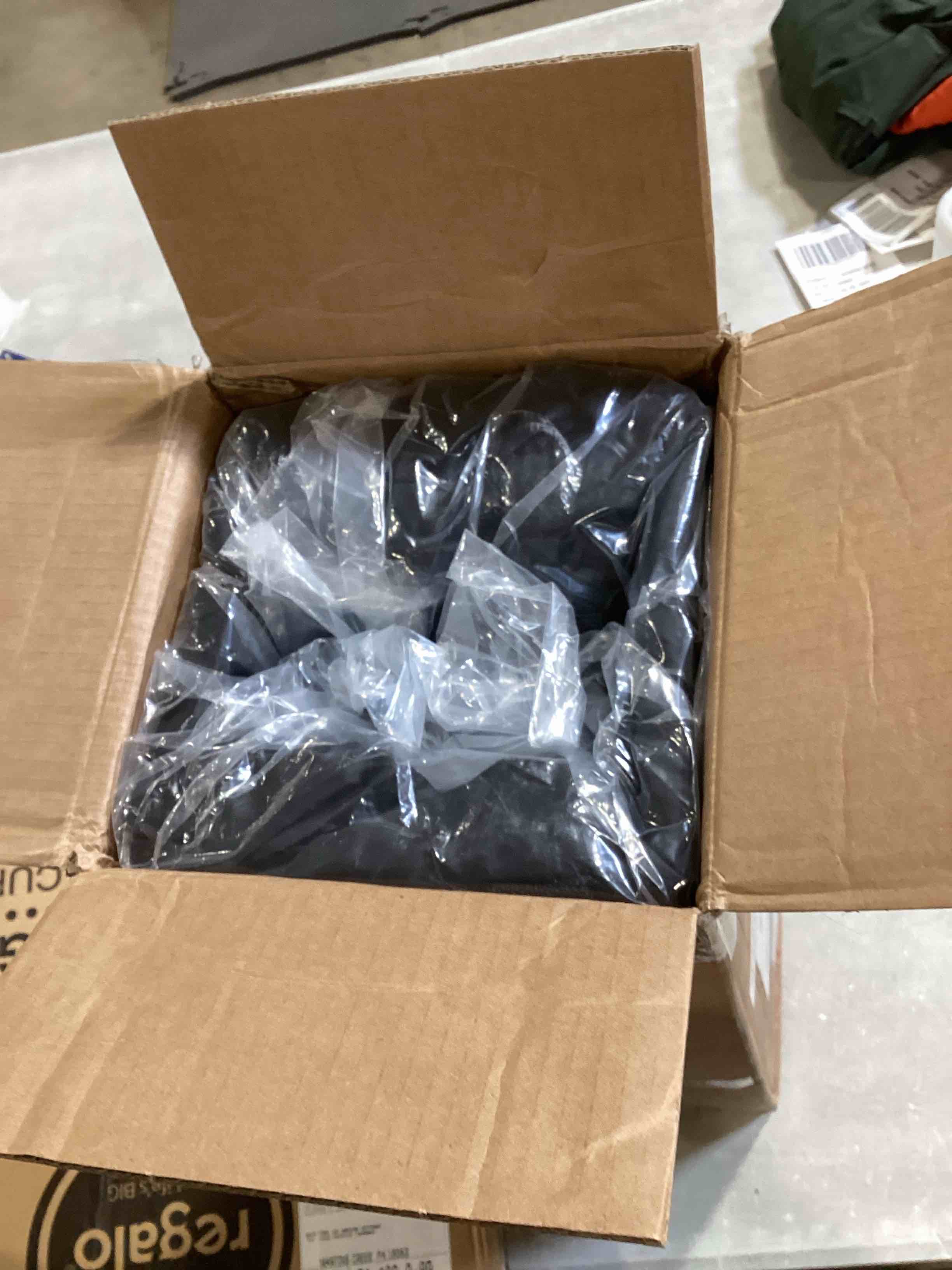 https://s3.amazonaws.com/lotting-images-prod/bidfta/PPE1737923_1746809608965.jpeg