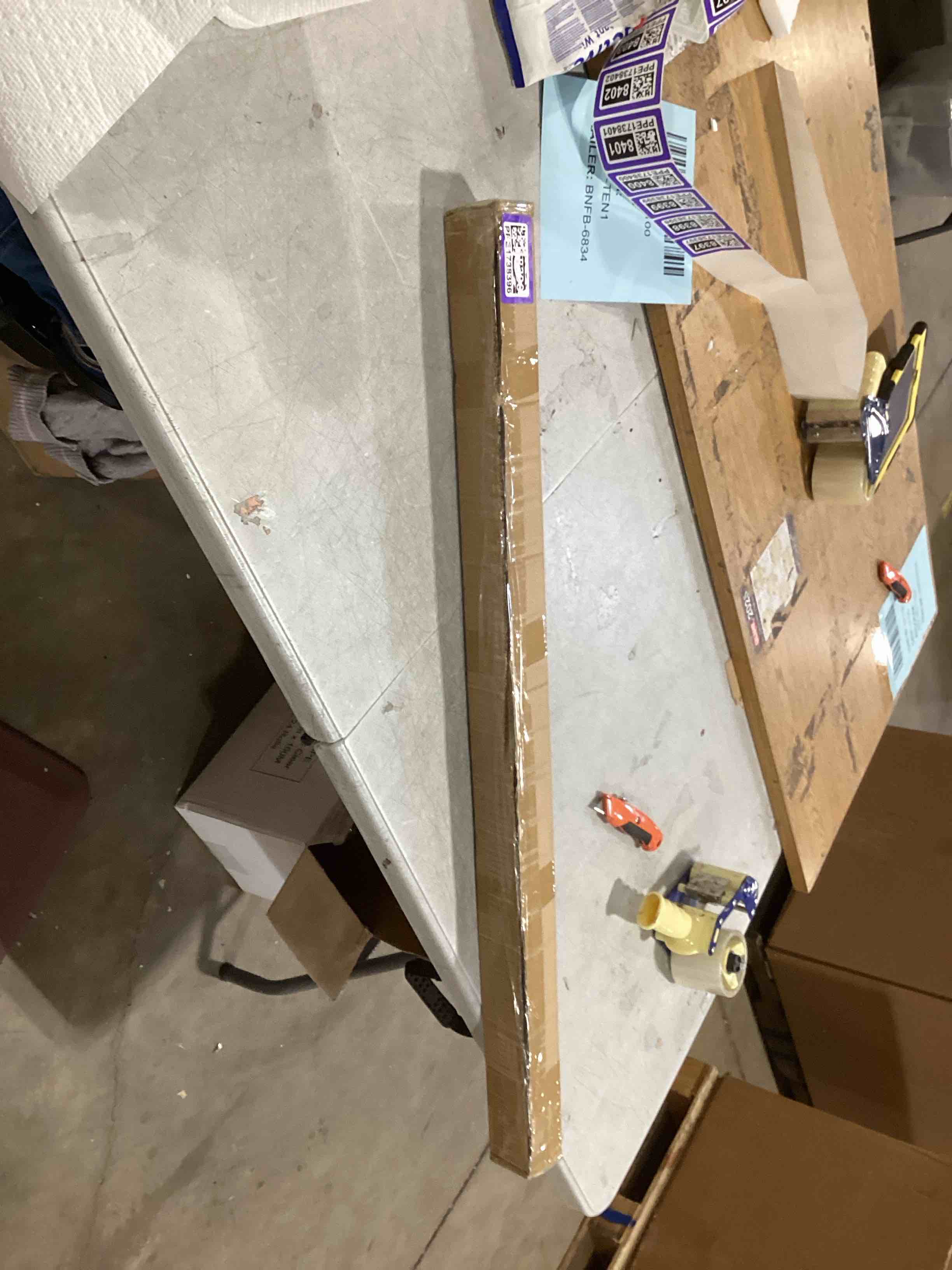 https://s3.amazonaws.com/lotting-images-prod/bidfta/PPE1738396_1747054896177.jpeg