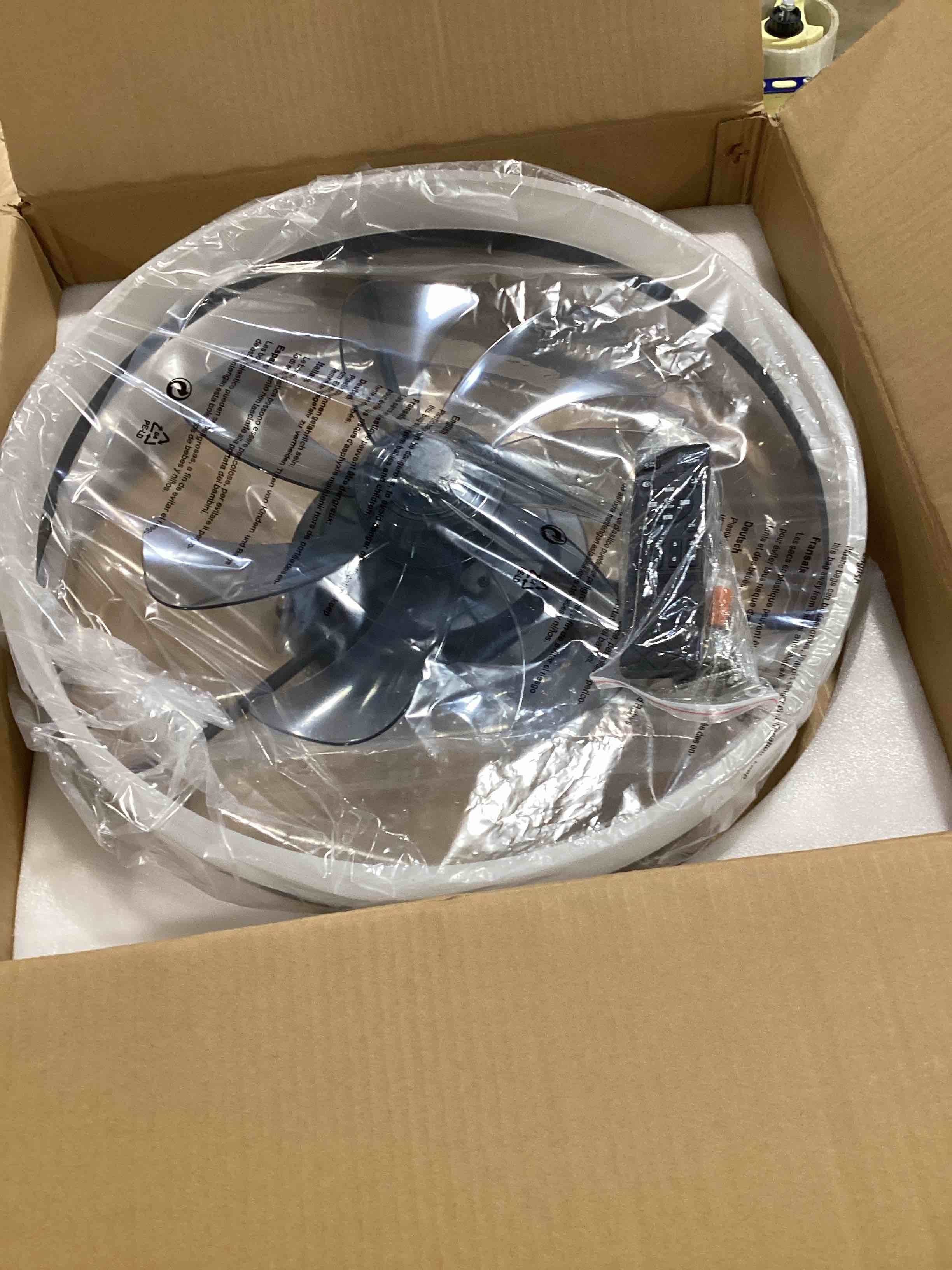https://s3.amazonaws.com/lotting-images-prod/bidfta/PPE1738401_1747056914591.jpeg