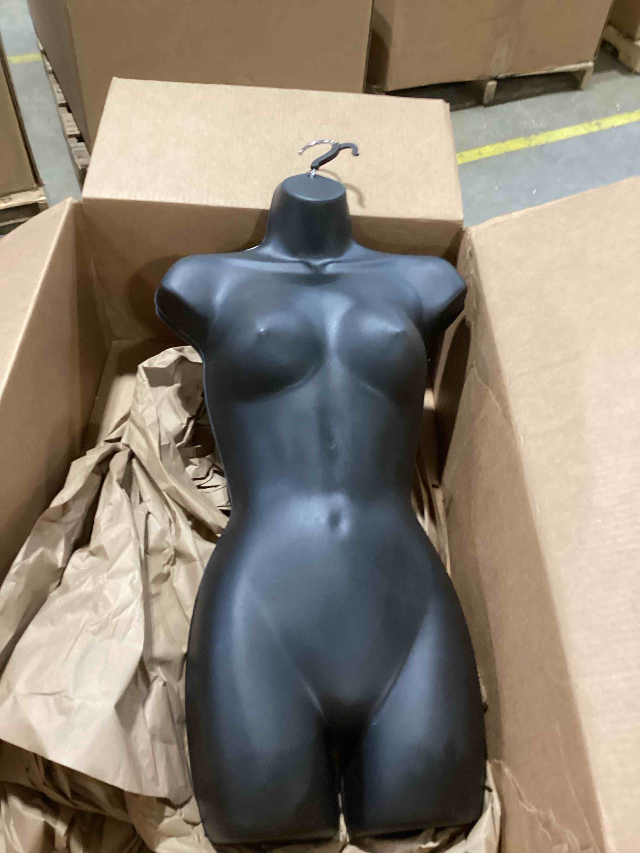 https://s3.amazonaws.com/lotting-images-prod/bidfta/PPE1738576_1747160845454.jpeg