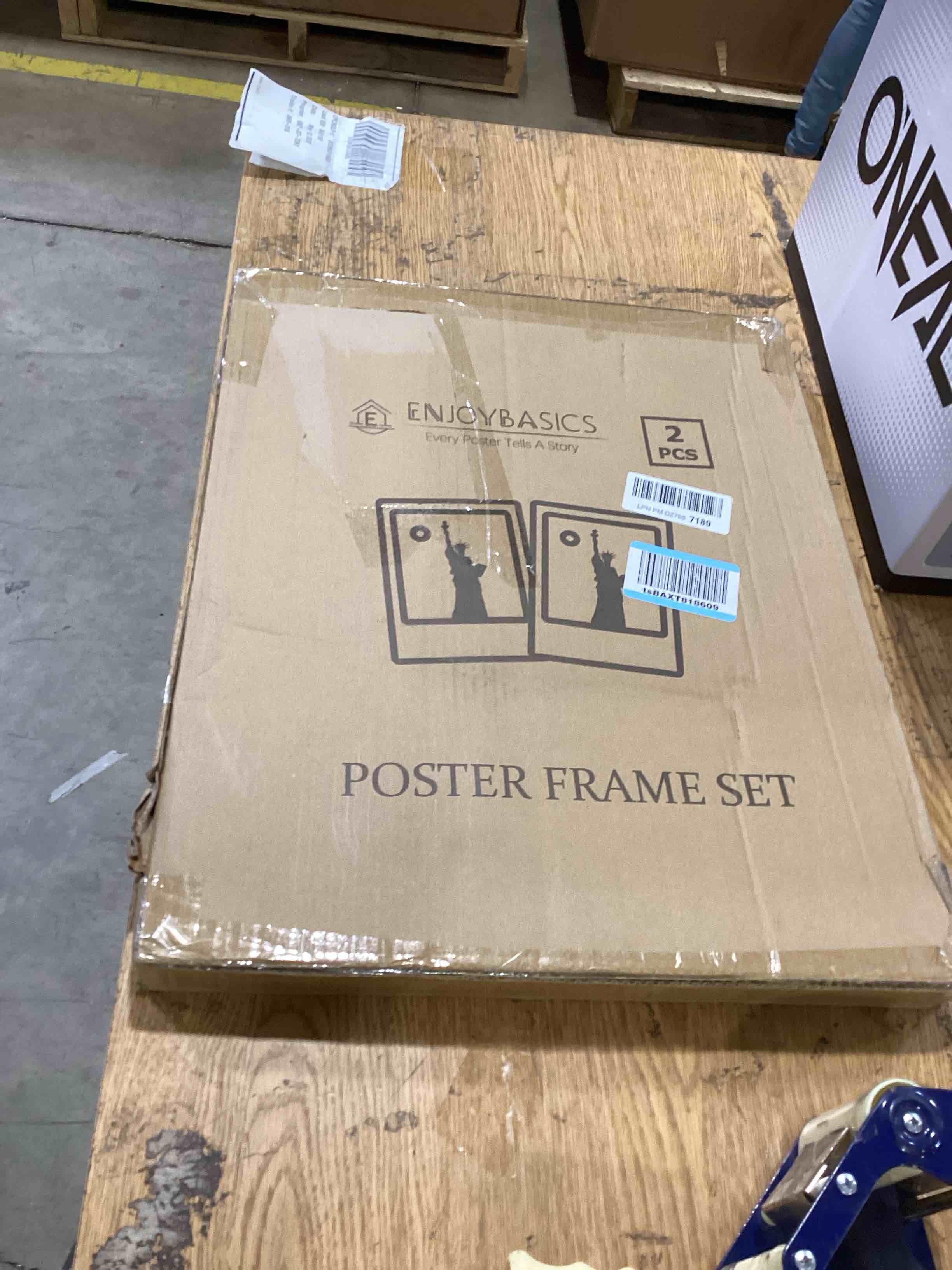 https://s3.amazonaws.com/lotting-images-prod/bidfta/PPE1738699_1747235057301.jpeg