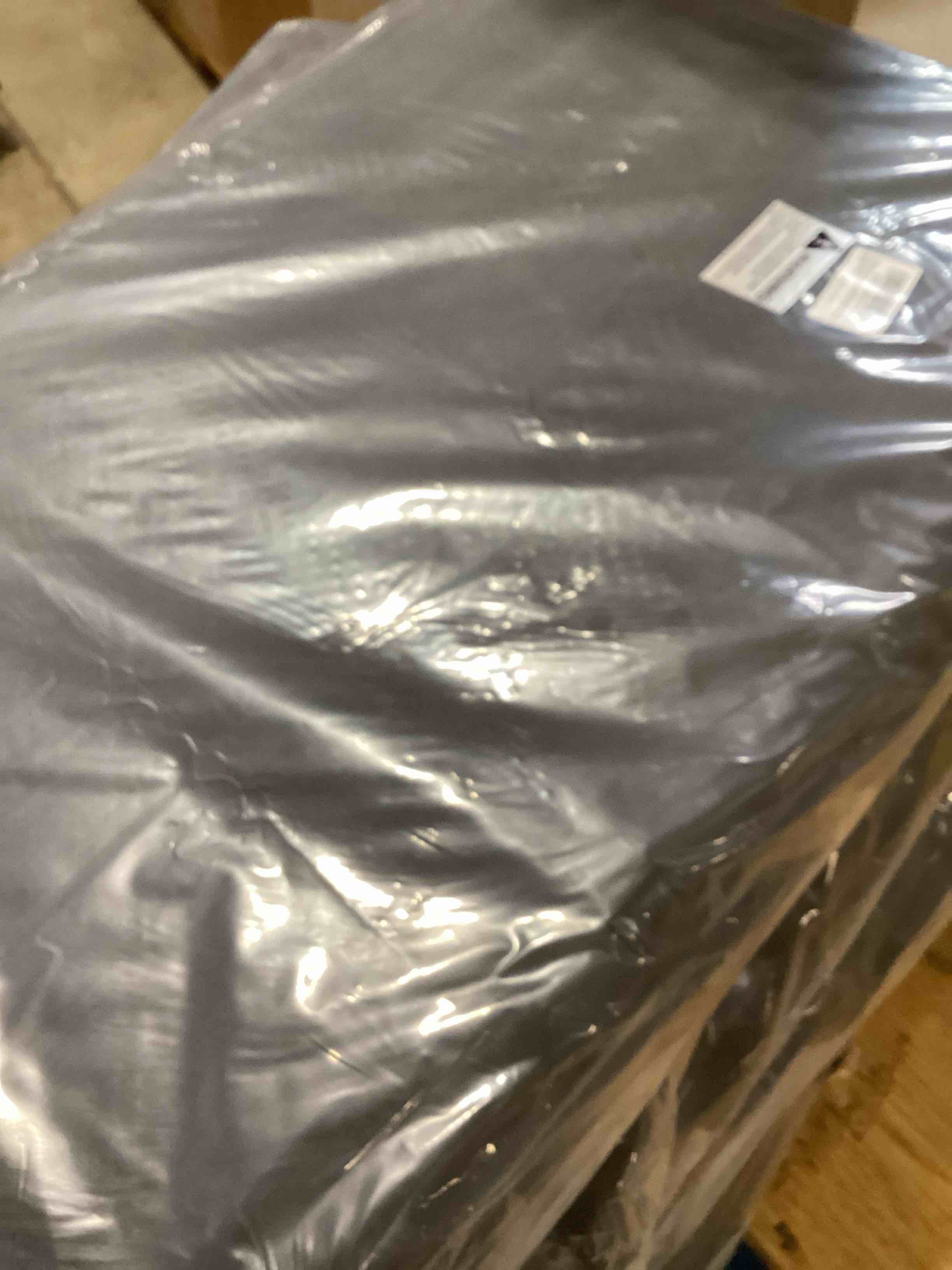 https://s3.amazonaws.com/lotting-images-prod/bidfta/PPE1738923_1747682014418.jpeg