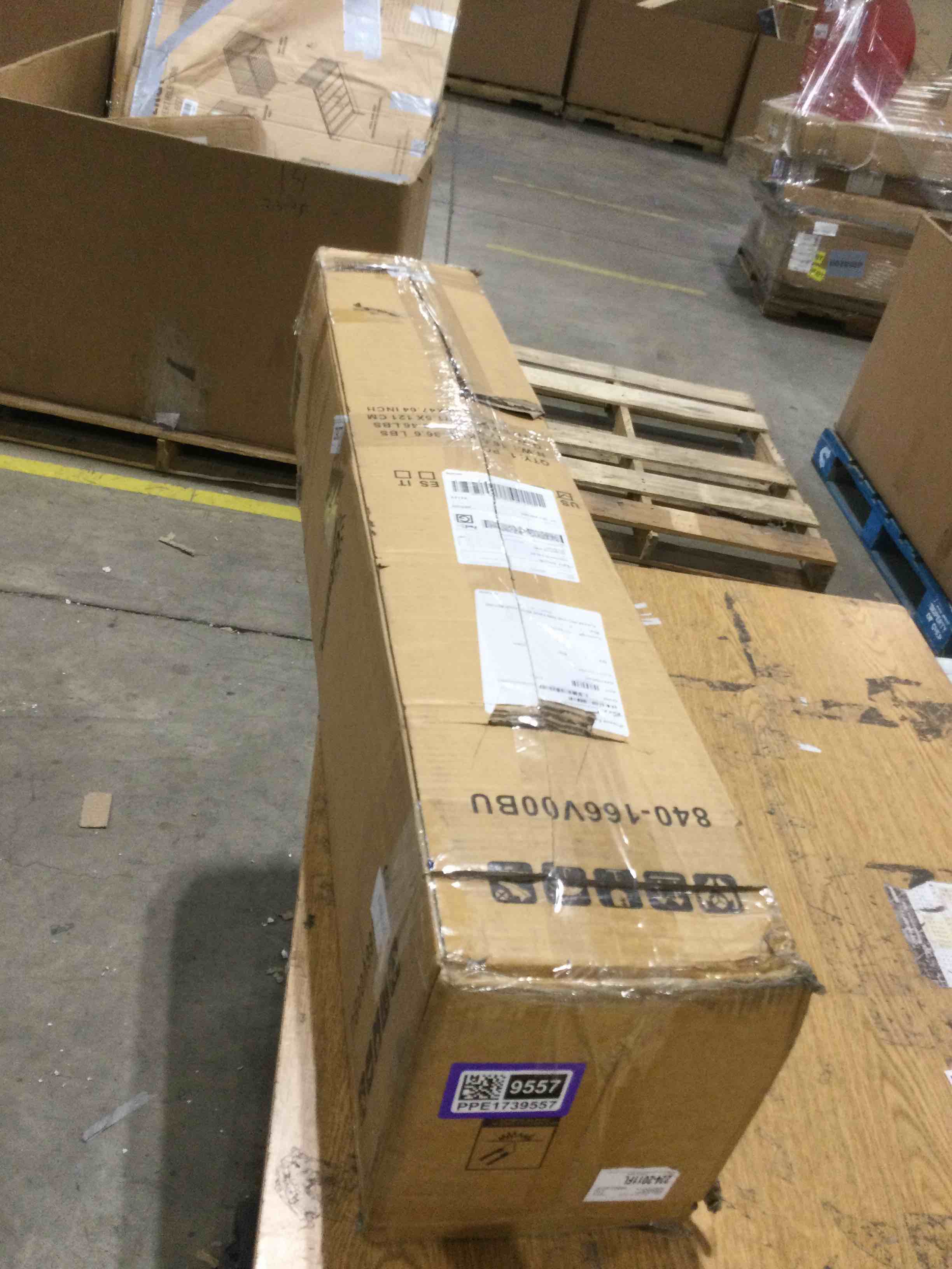 https://s3.amazonaws.com/lotting-images-prod/bidfta/PPE1739557_1748458423898.jpeg