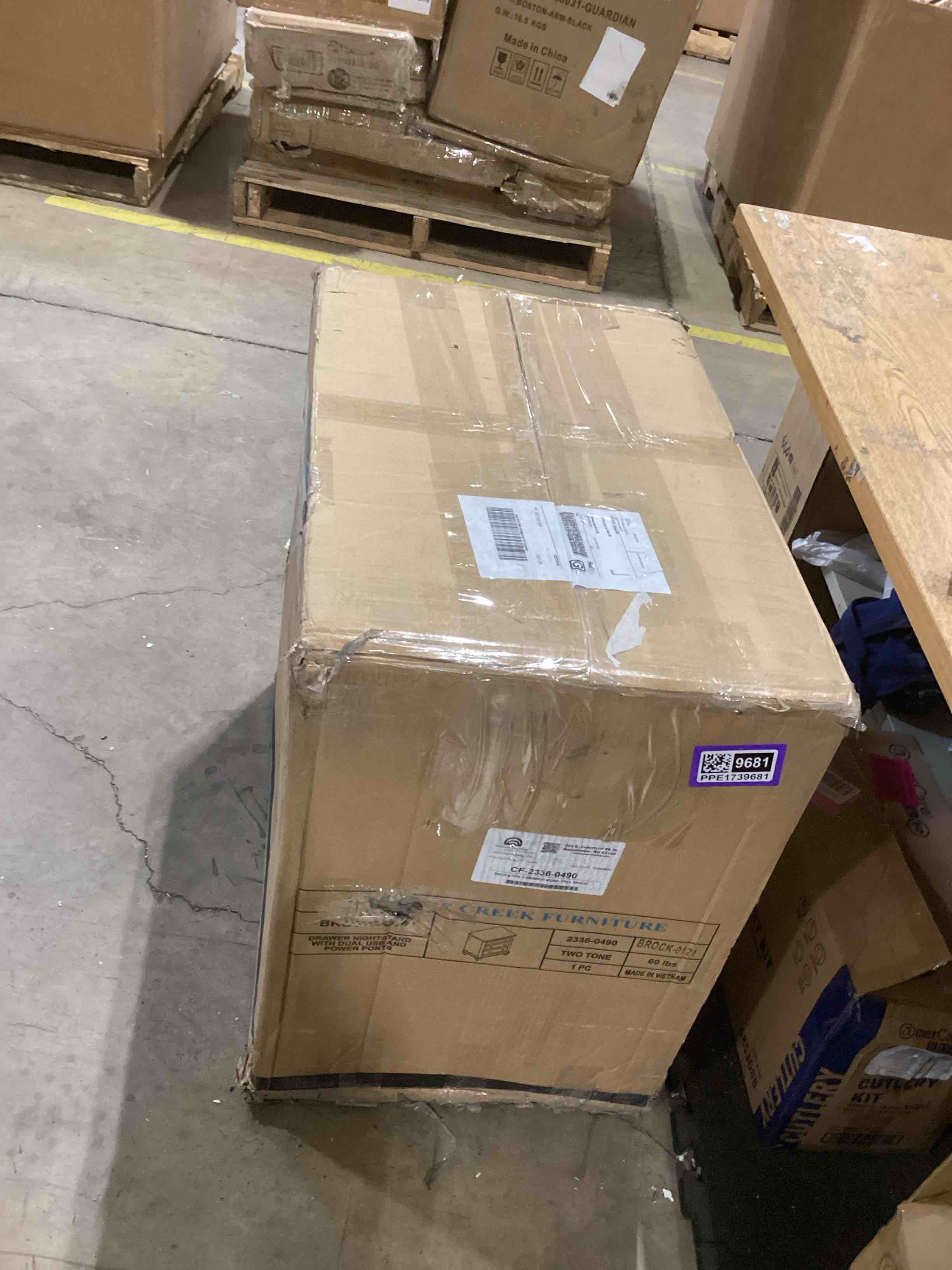 https://s3.amazonaws.com/lotting-images-prod/bidfta/PPE1739681_1748612088710.jpeg