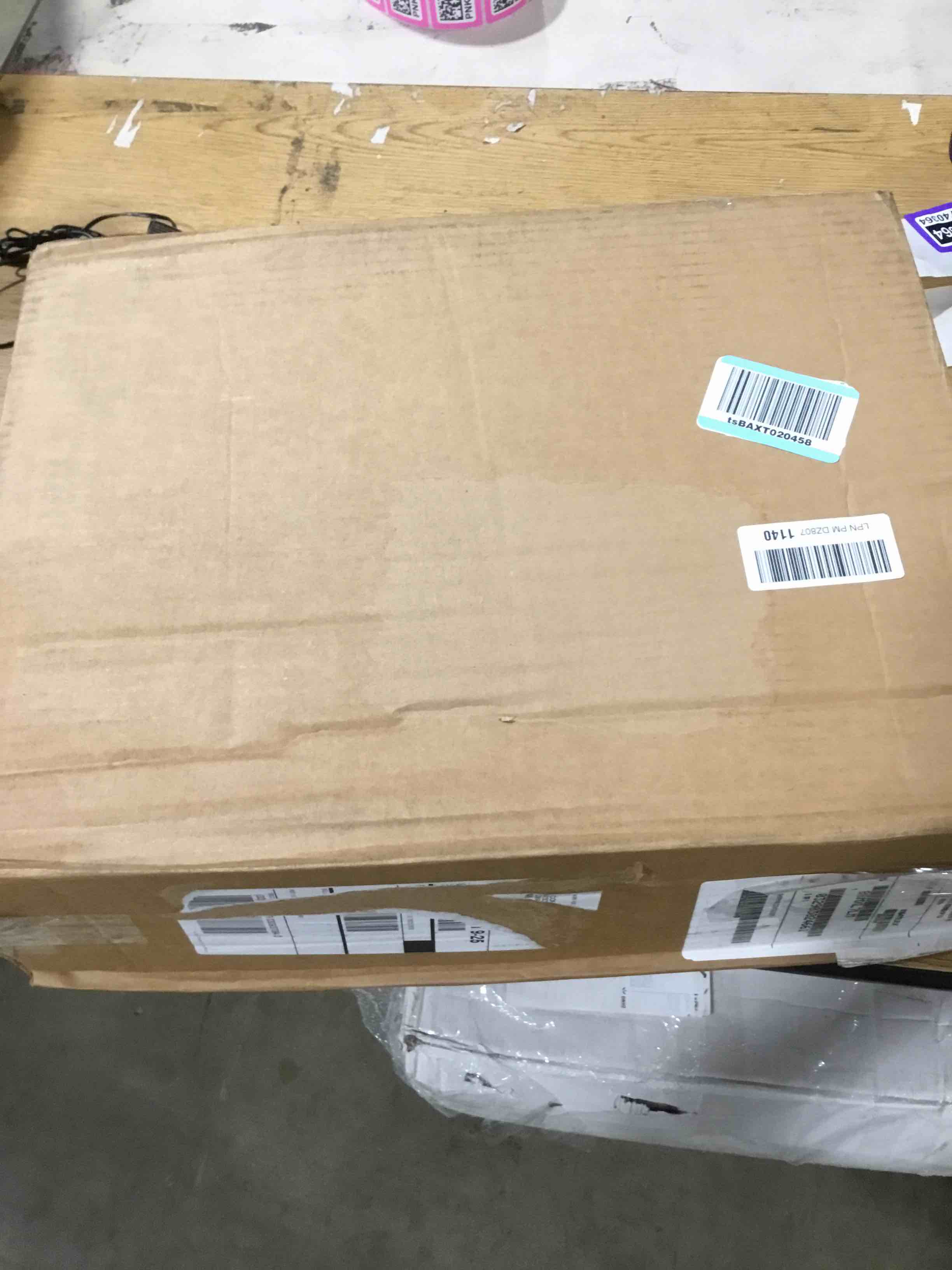https://s3.amazonaws.com/lotting-images-prod/bidfta/PPE1740395_1751545364276.jpeg