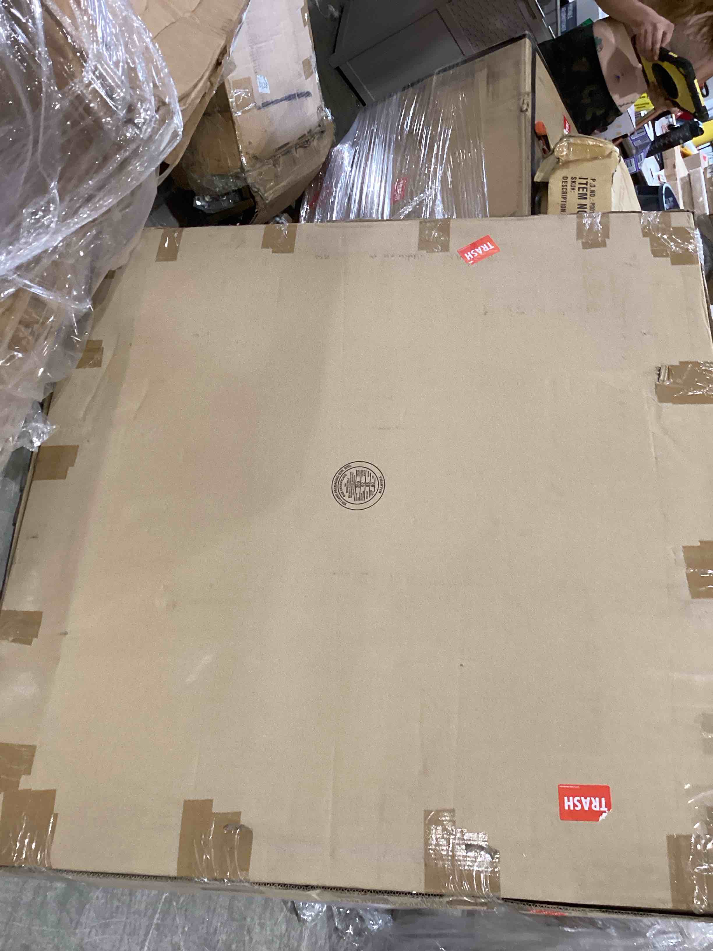 https://s3.amazonaws.com/lotting-images-prod/bidfta/PPE1740979_1752604311675.jpeg